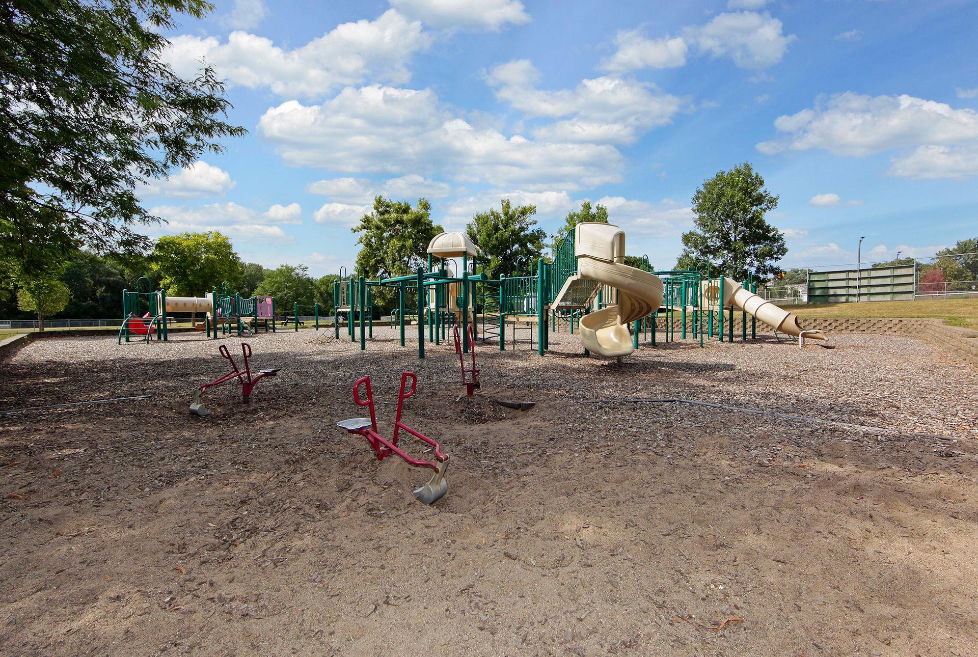 View of Residential at 2131 Perry Avenue, Golden Valley MN 55422, Golden Valley (57 of 59) - Mike Wilen | Minnesota Team Real Estate