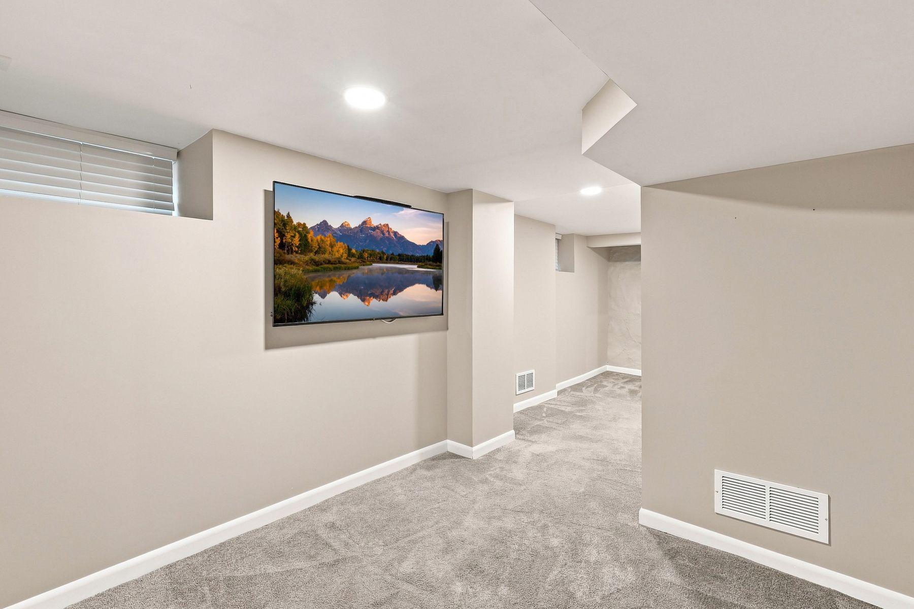View of Residential at 3932 24th Avenue, Minneapolis MN 55406, Minneapolis (25 of 35) - Mike Wilen | Minnesota Team Real Estate