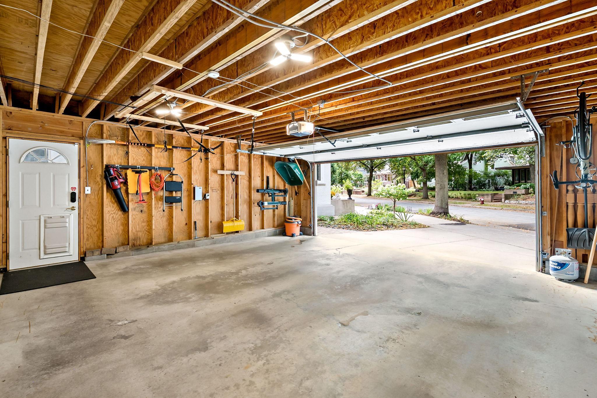 View of Residential at 2400 Irving Avenue, Minneapolis MN 55405, Minneapolis (92 of 93) - Mike Wilen | Minnesota Team Real Estate