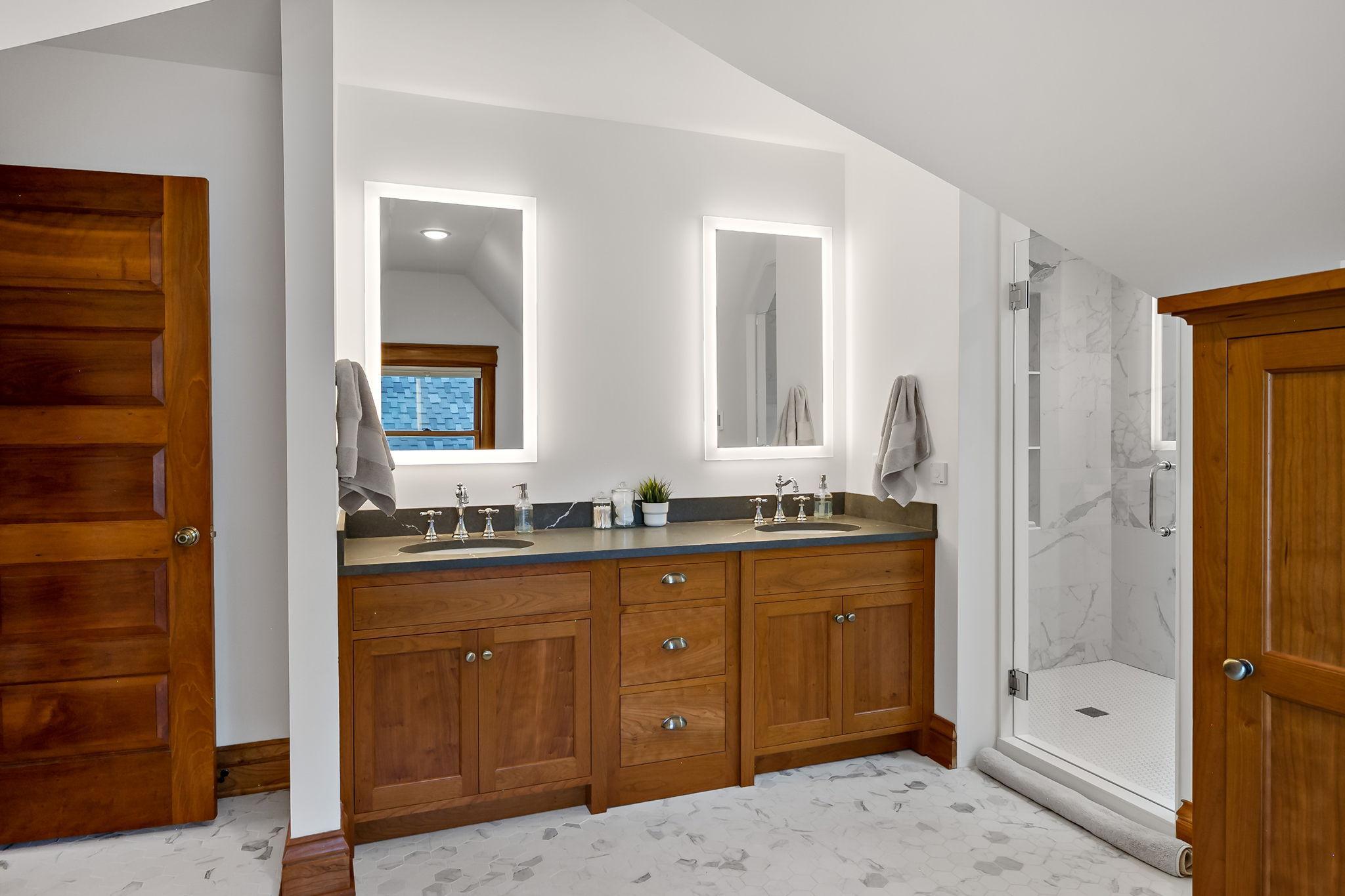 View of Residential at 2400 Irving Avenue, Minneapolis MN 55405, Minneapolis (80 of 93) - Mike Wilen | Minnesota Team Real Estate