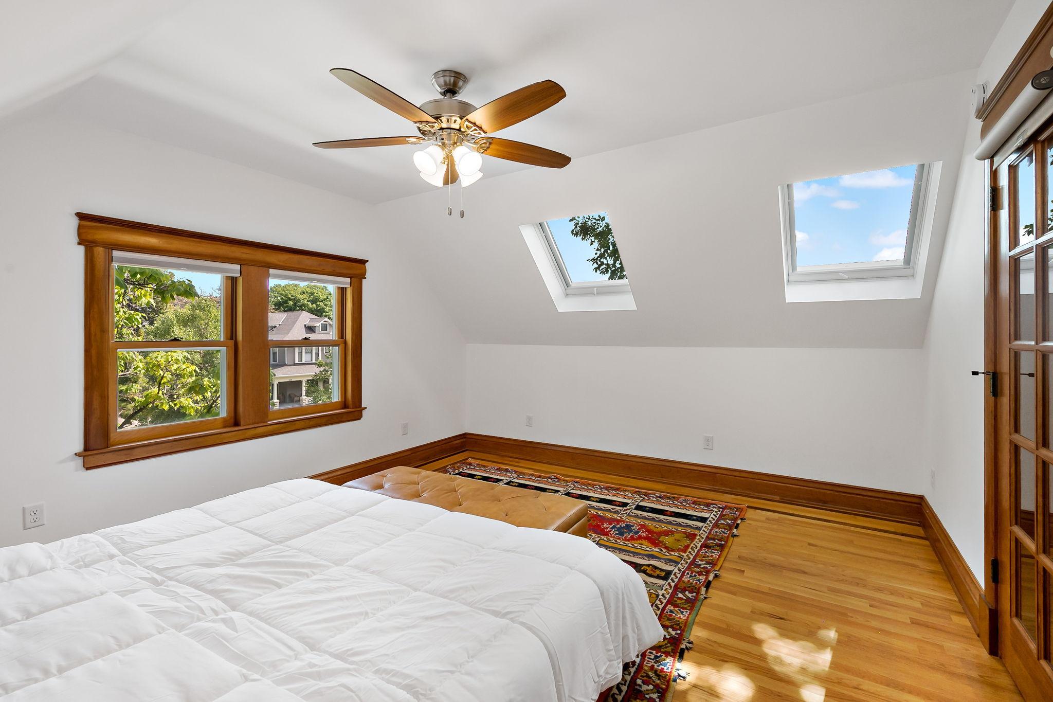 View of Residential at 2400 Irving Avenue, Minneapolis MN 55405, Minneapolis (76 of 93) - Mike Wilen | Minnesota Team Real Estate