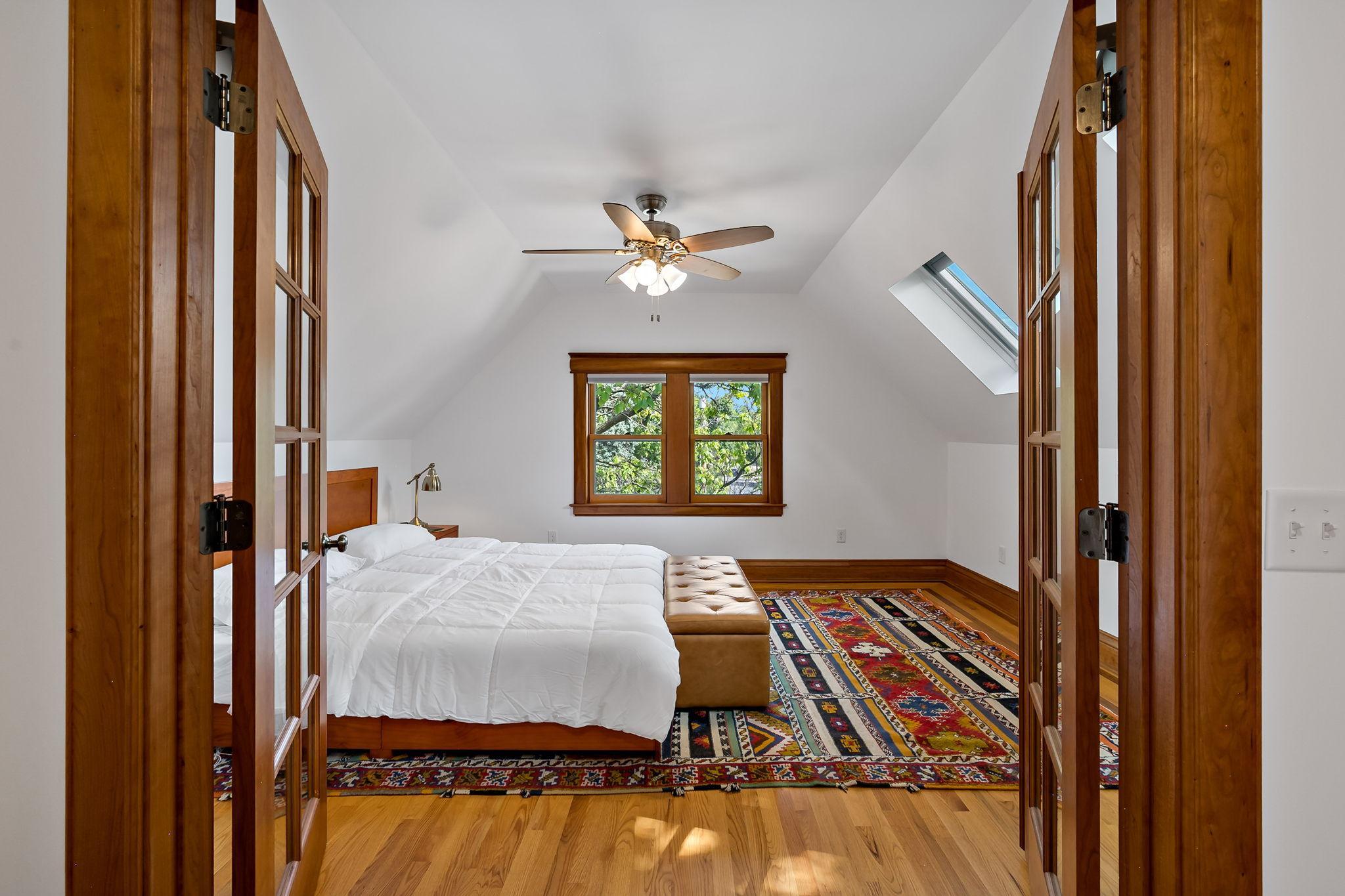 View of Residential at 2400 Irving Avenue, Minneapolis MN 55405, Minneapolis (75 of 93) - Mike Wilen | Minnesota Team Real Estate