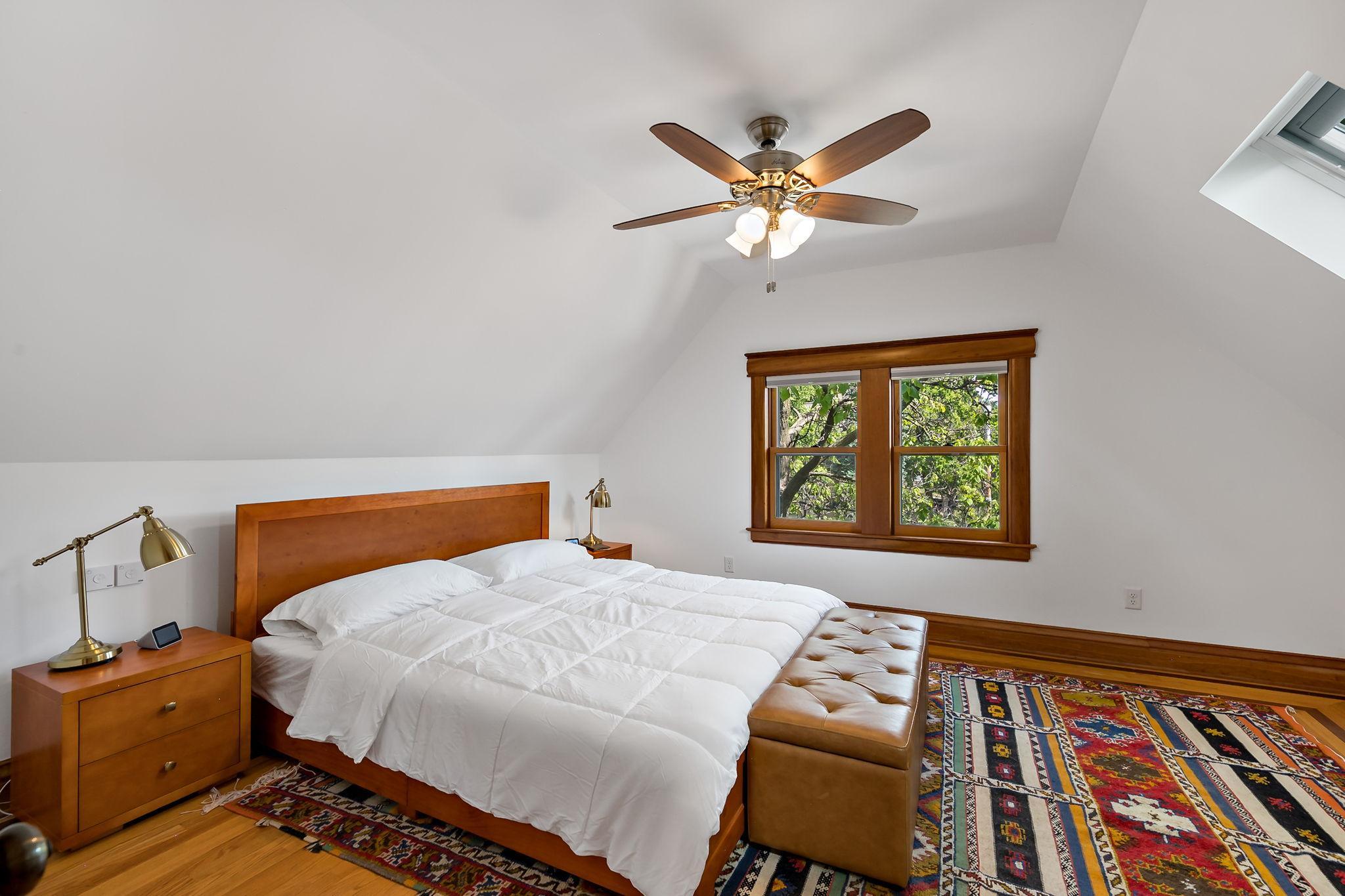 View of Residential at 2400 Irving Avenue, Minneapolis MN 55405, Minneapolis (72 of 93) - Mike Wilen | Minnesota Team Real Estate