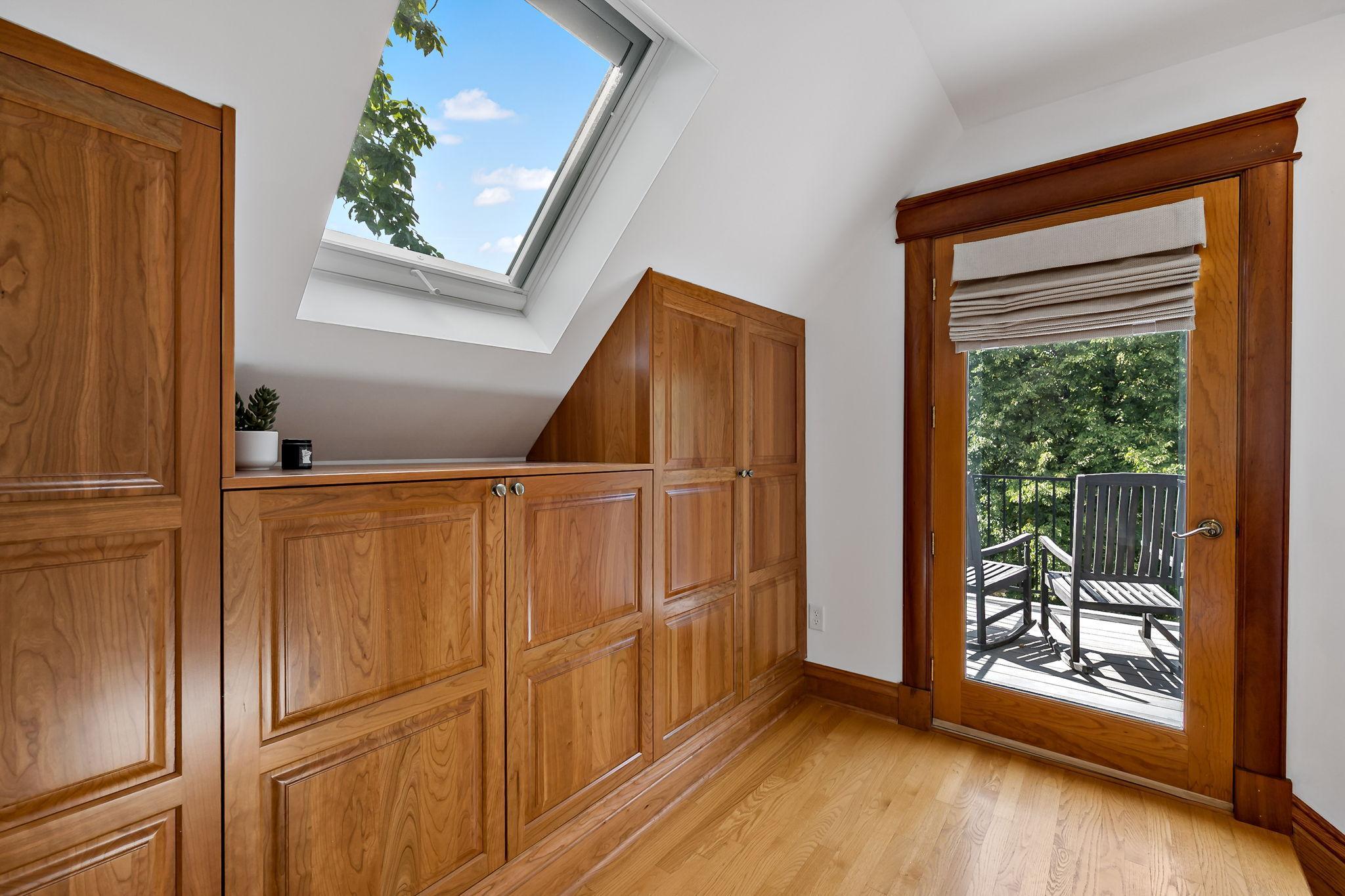 View of Residential at 2400 Irving Avenue, Minneapolis MN 55405, Minneapolis (68 of 93) - Mike Wilen | Minnesota Team Real Estate