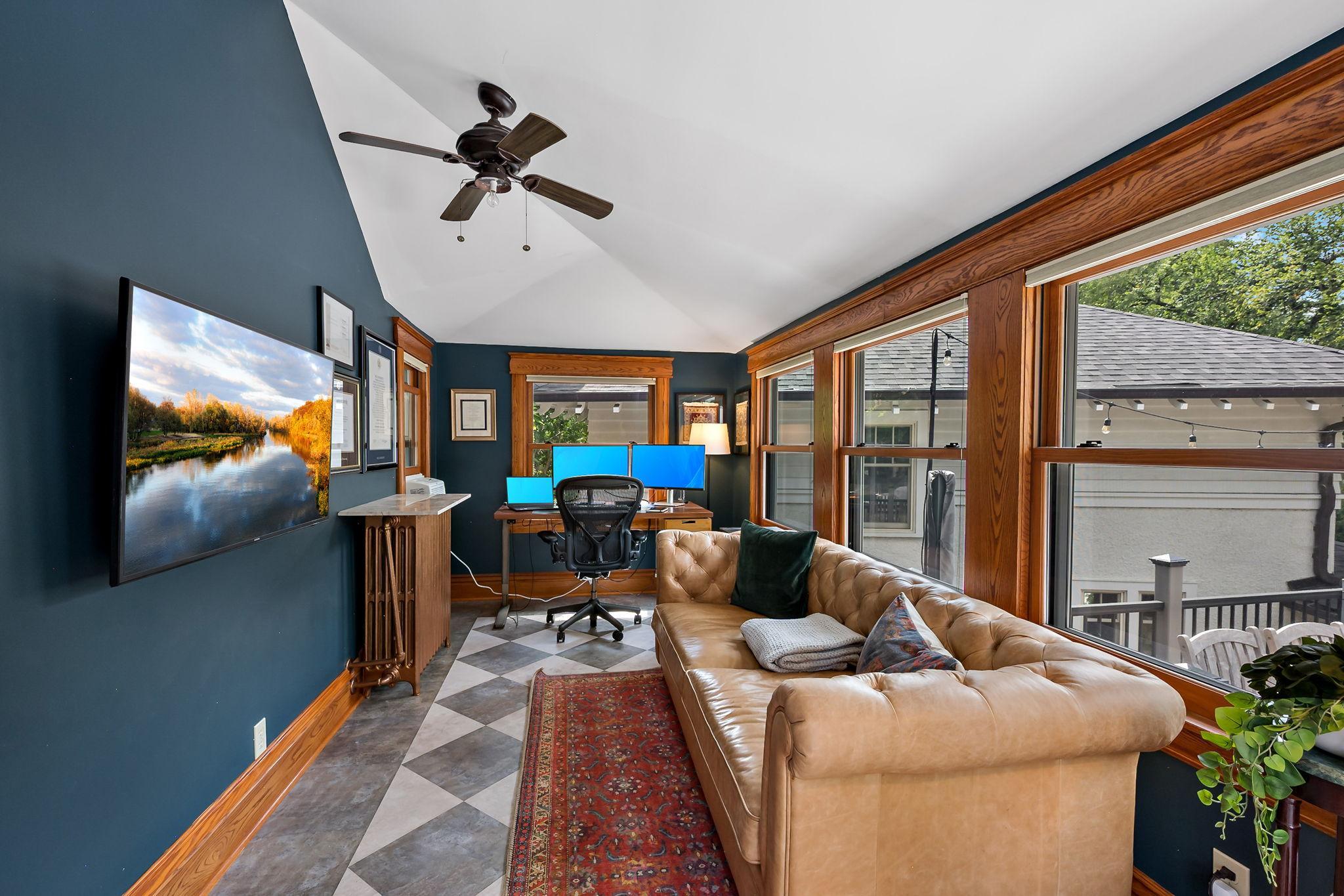 View of Residential at 2400 Irving Avenue, Minneapolis MN 55405, Minneapolis (65 of 93) - Mike Wilen | Minnesota Team Real Estate