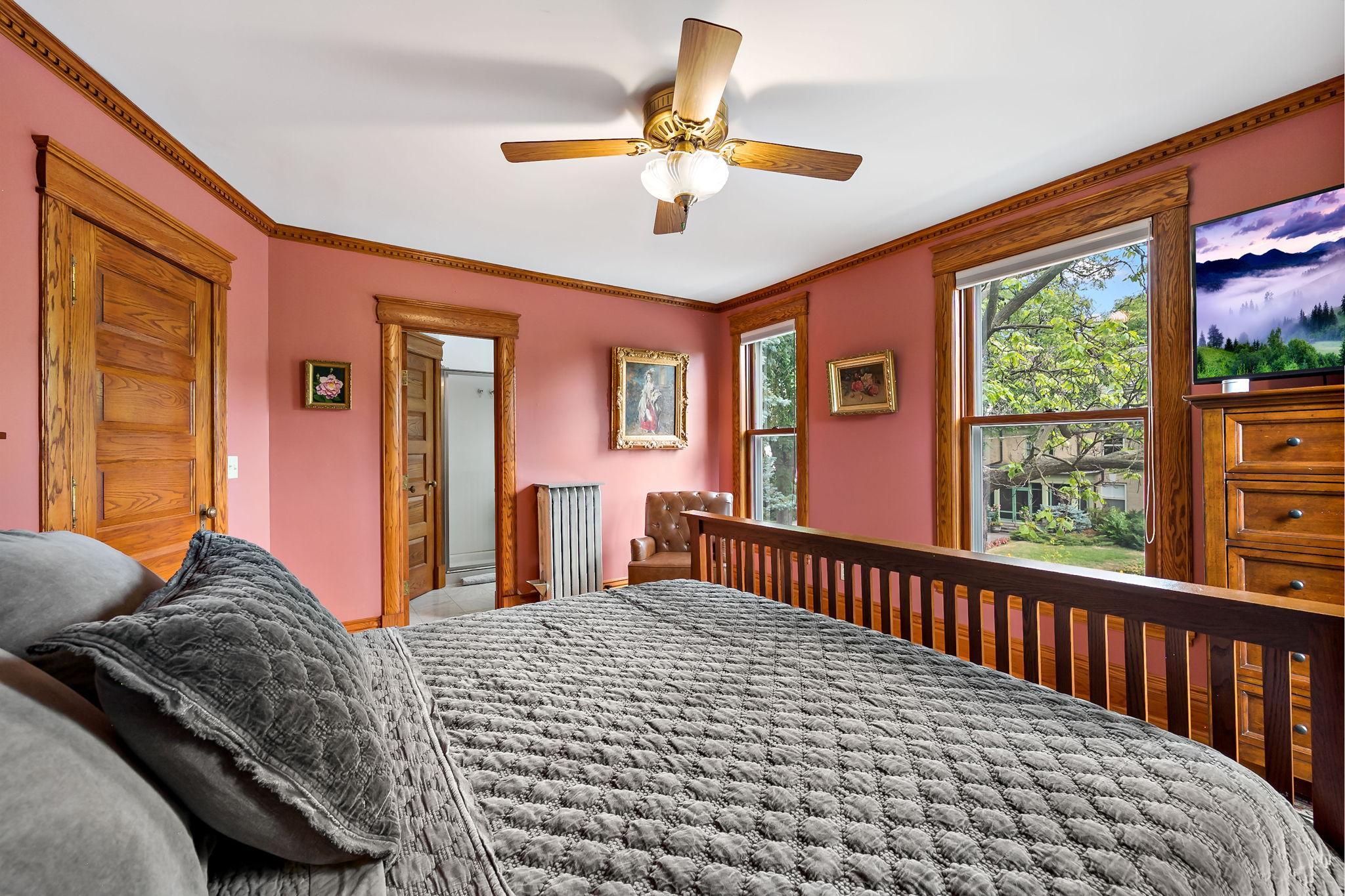 View of Residential at 2400 Irving Avenue, Minneapolis MN 55405, Minneapolis (51 of 93) - Mike Wilen | Minnesota Team Real Estate