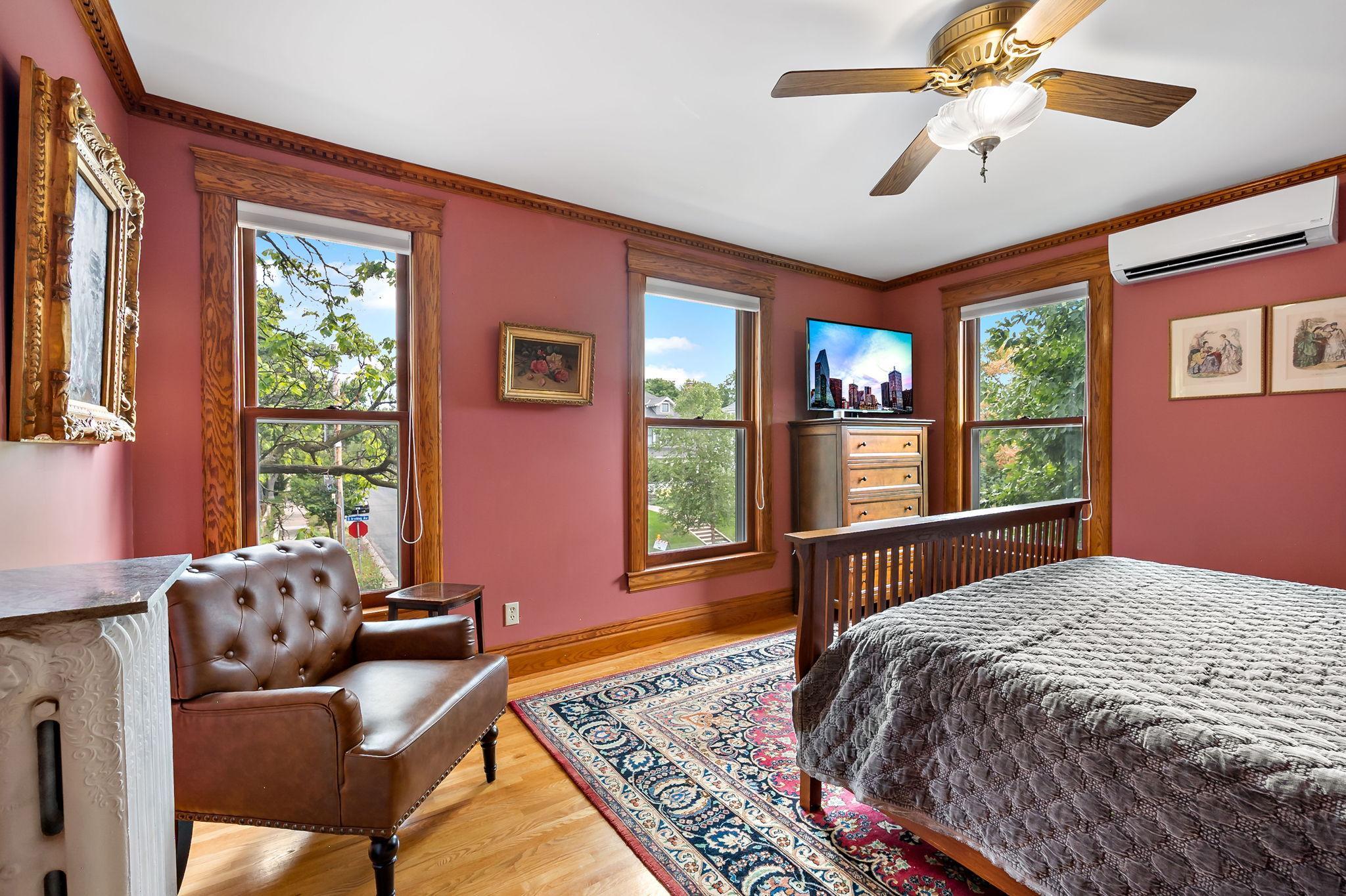 View of Residential at 2400 Irving Avenue, Minneapolis MN 55405, Minneapolis (50 of 93) - Mike Wilen | Minnesota Team Real Estate