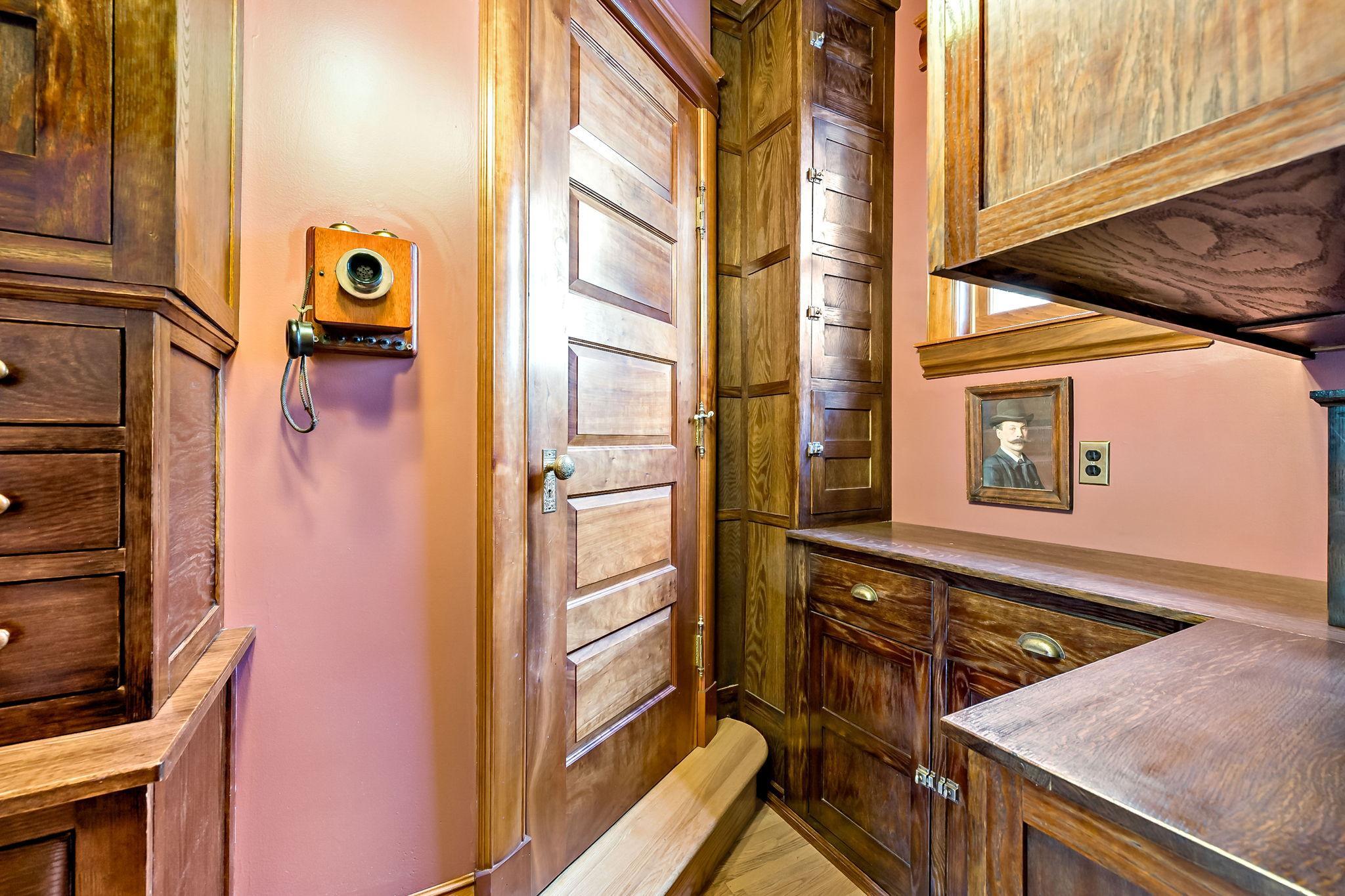 View of Residential at 2400 Irving Avenue, Minneapolis MN 55405, Minneapolis (35 of 93) - Mike Wilen | Minnesota Team Real Estate