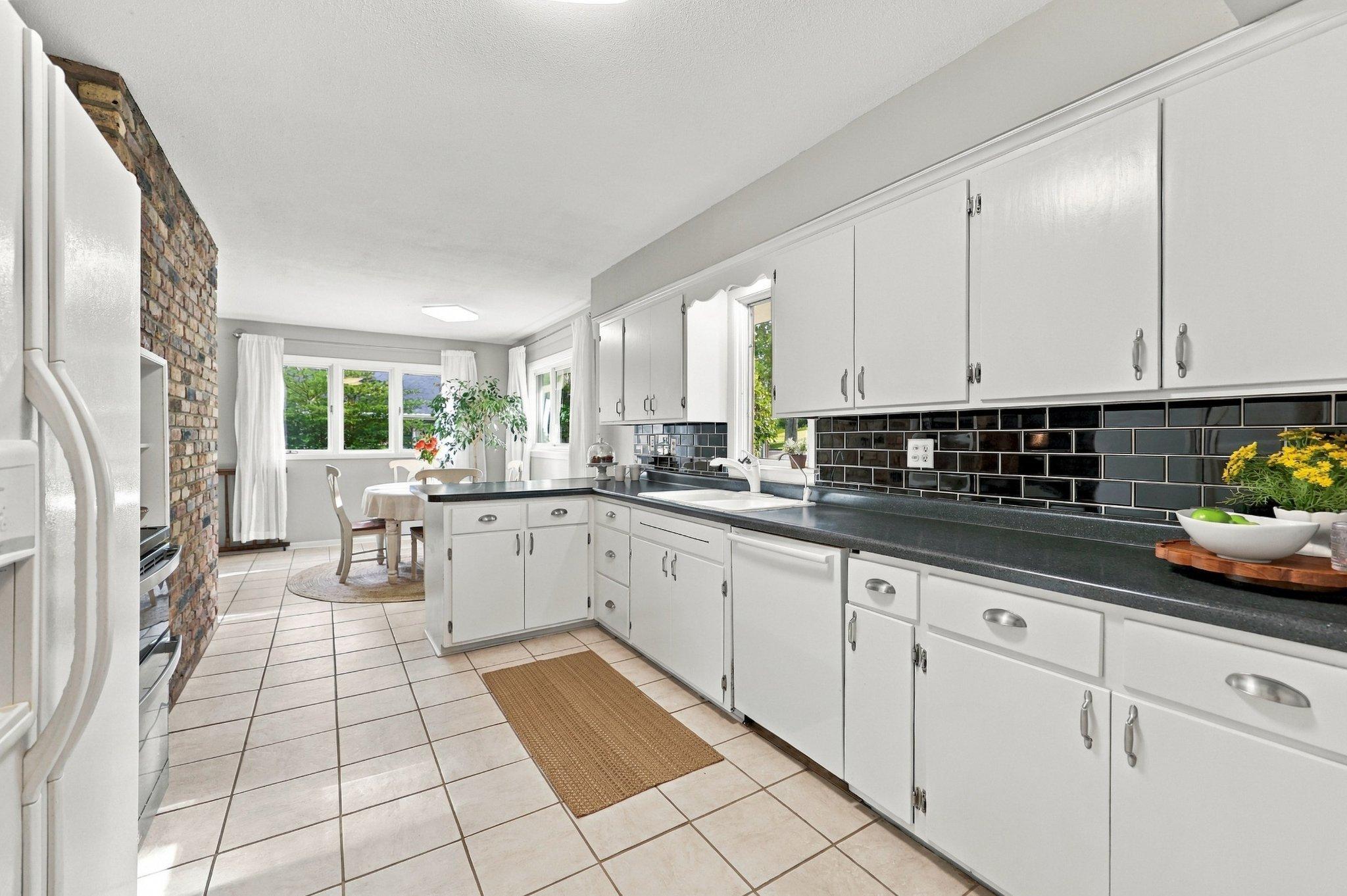 View of Residential at 3966 Earlynn Lane, Minnetonka MN 55345, Minnetonka (6 of 63) - Mike Wilen | Minnesota Team Real Estate