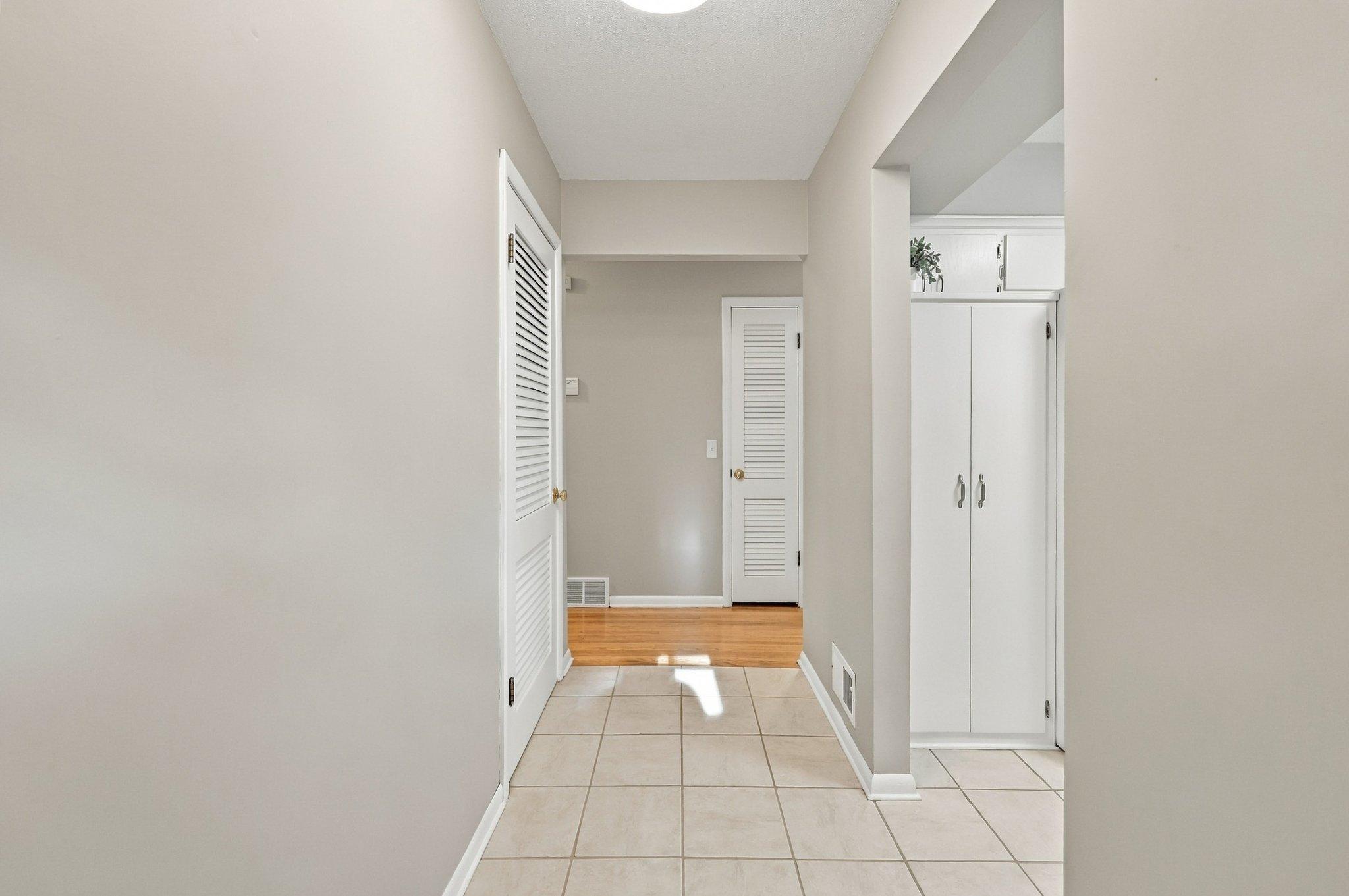 View of Residential at 3966 Earlynn Lane, Minnetonka MN 55345, Minnetonka (18 of 63) - Mike Wilen | Minnesota Team Real Estate