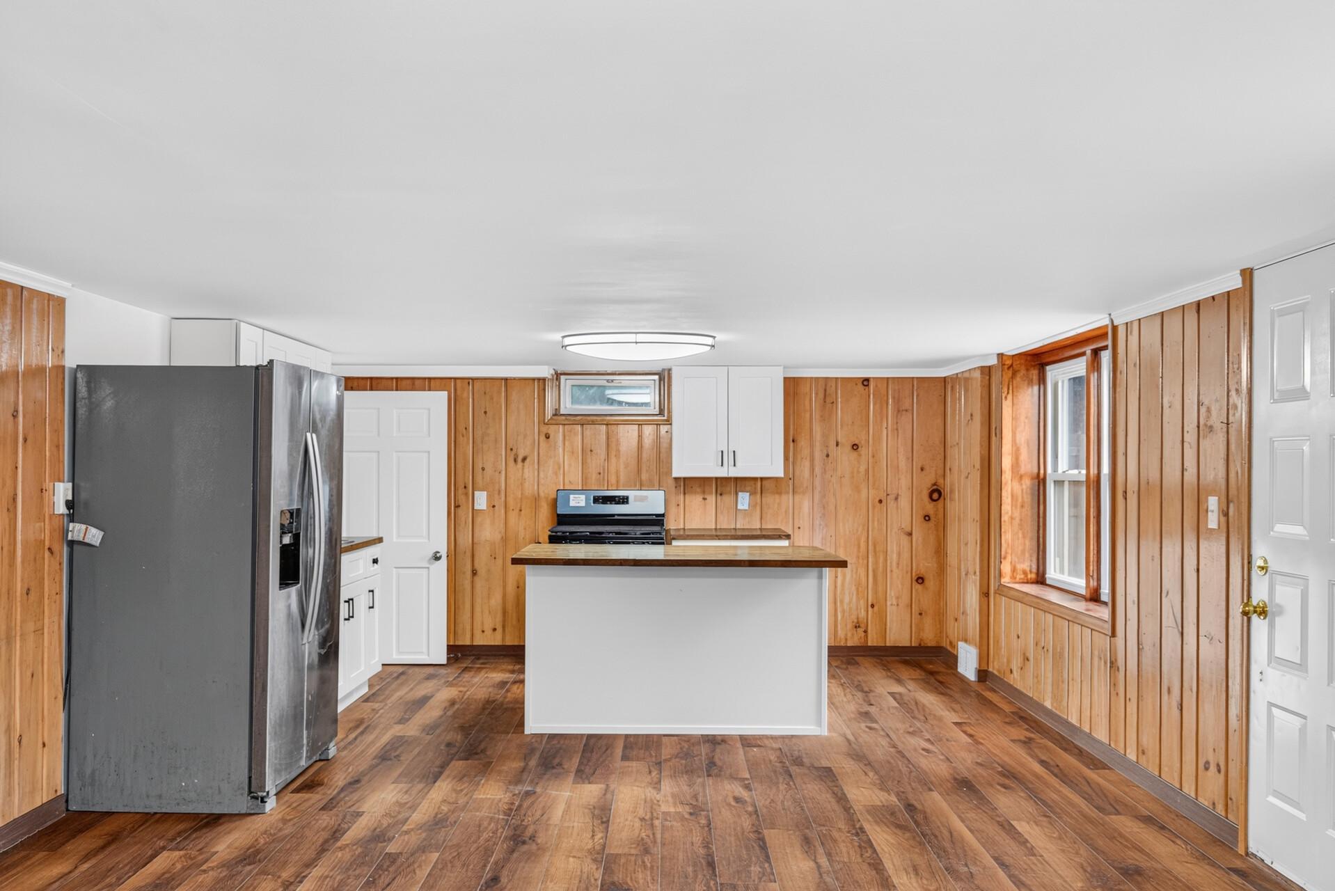 View of Residential at 1042 6th Avenue, South Saint Paul MN 55075, South Saint Paul (31 of 46) - Mike Wilen | Minnesota Team Real Estate