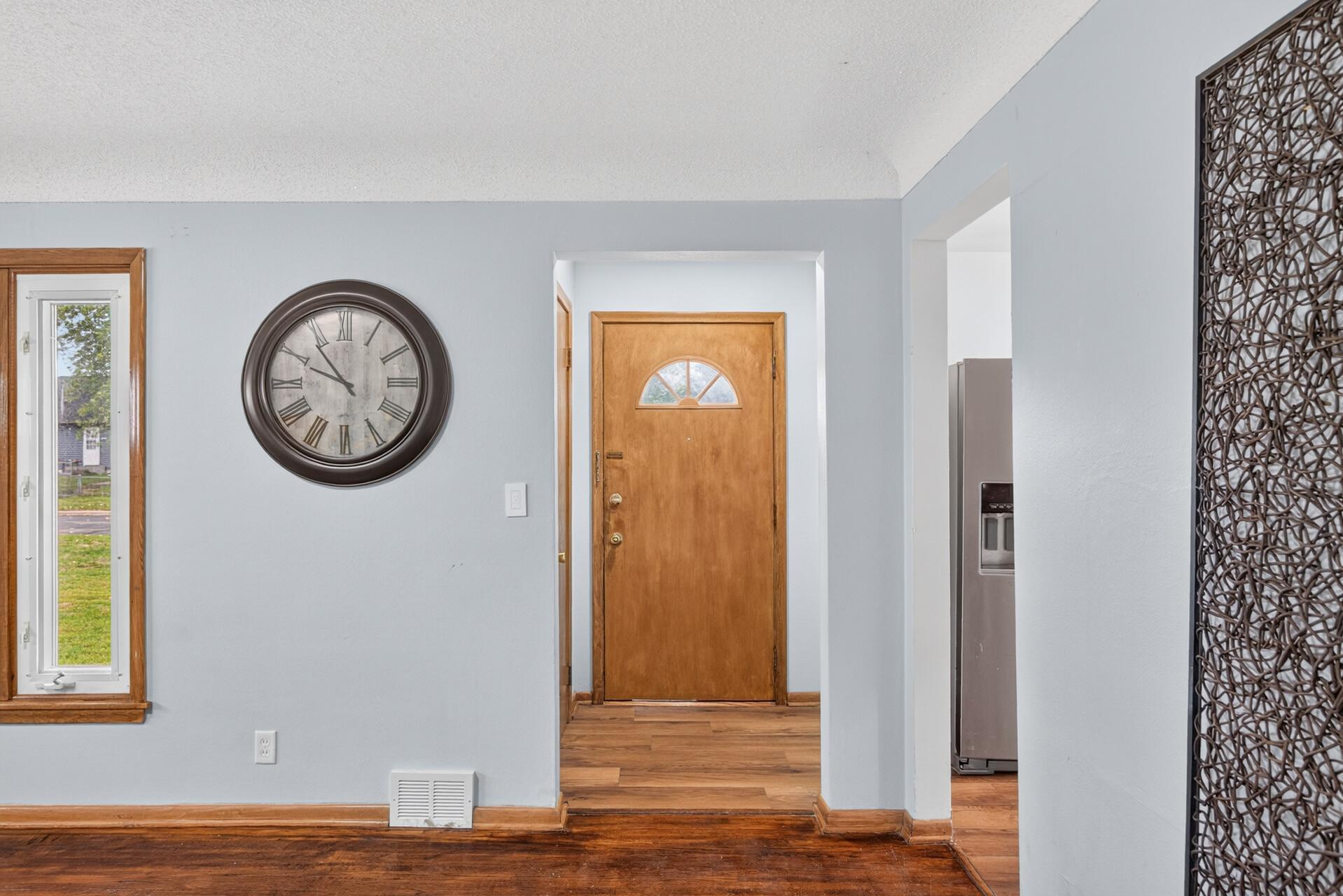View of Residential at 1042 6th Avenue, South Saint Paul MN 55075, South Saint Paul (13 of 46) - Mike Wilen | Minnesota Team Real Estate