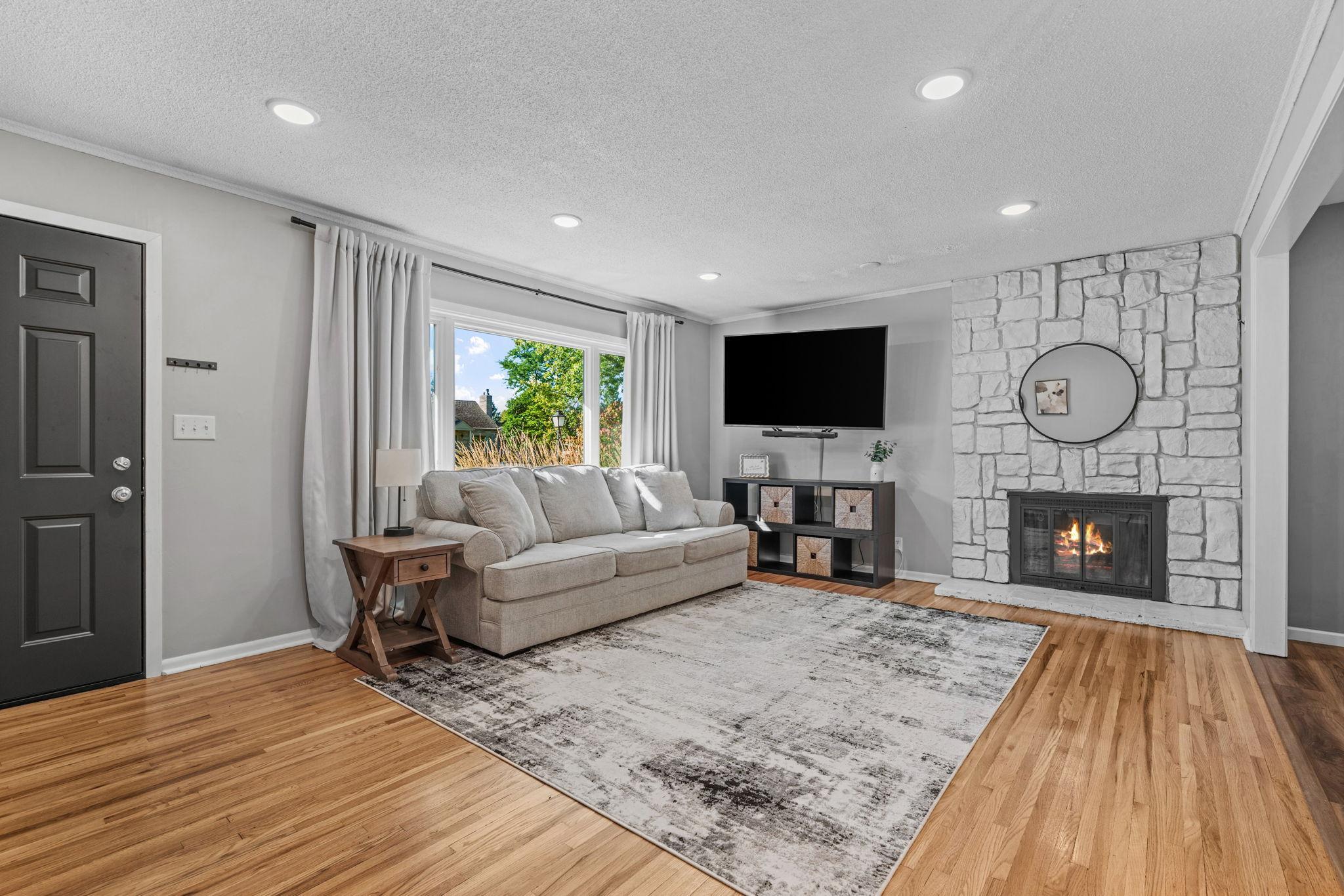 View of Residential at 1197 Burke Avenue, Roseville MN 55113, Roseville (3 of 16) - Mike Wilen | Minnesota Team Real Estate