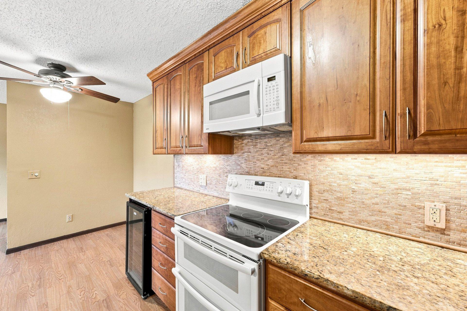 View of Residential at 14630 Garrett Avenue #613, Apple Valley MN 55124, Apple Valley (14 of 37) - Mike Wilen | Minnesota Team Real Estate