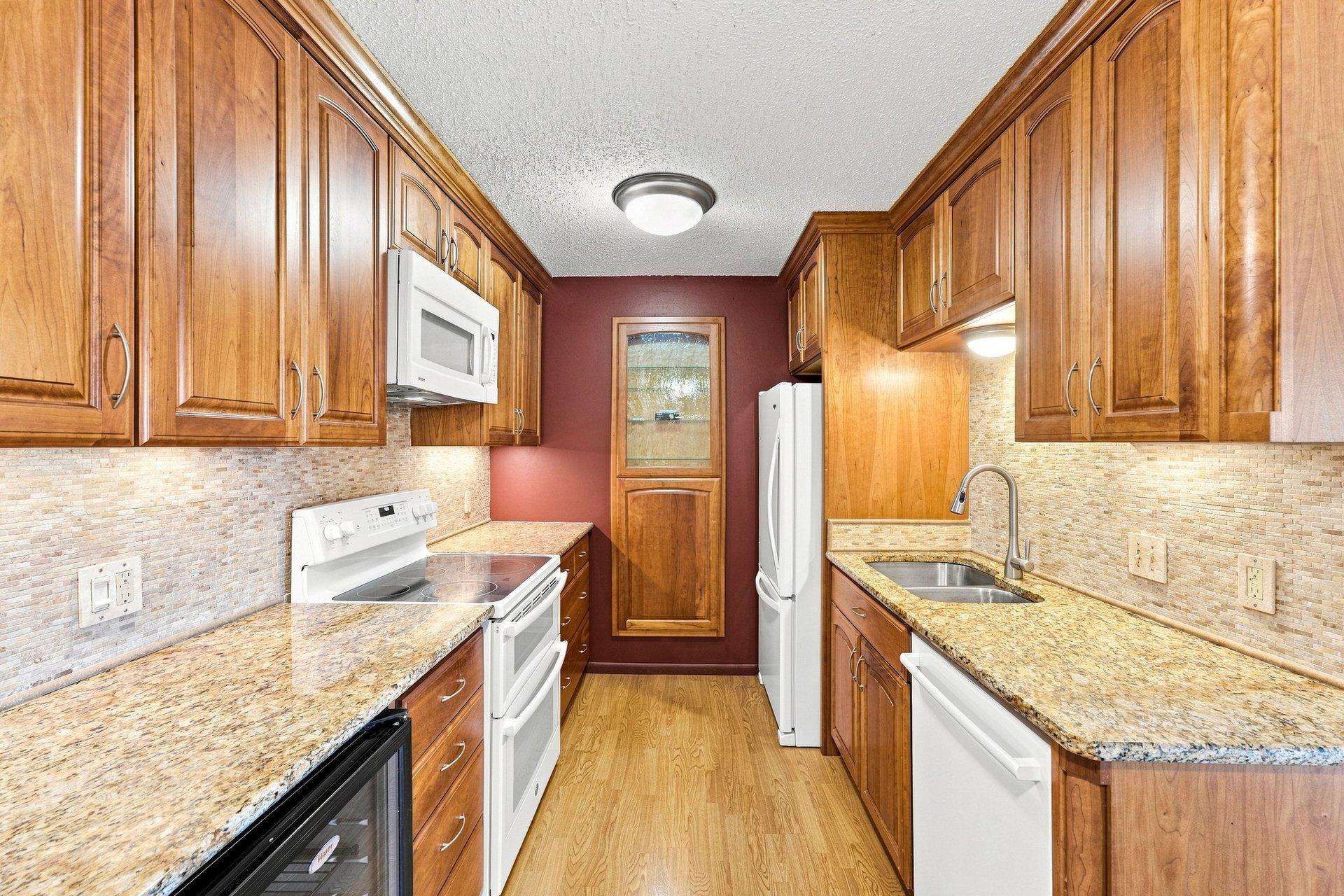 View of Residential at 14630 Garrett Avenue #613, Apple Valley MN 55124, Apple Valley (11 of 37) - Mike Wilen | Minnesota Team Real Estate