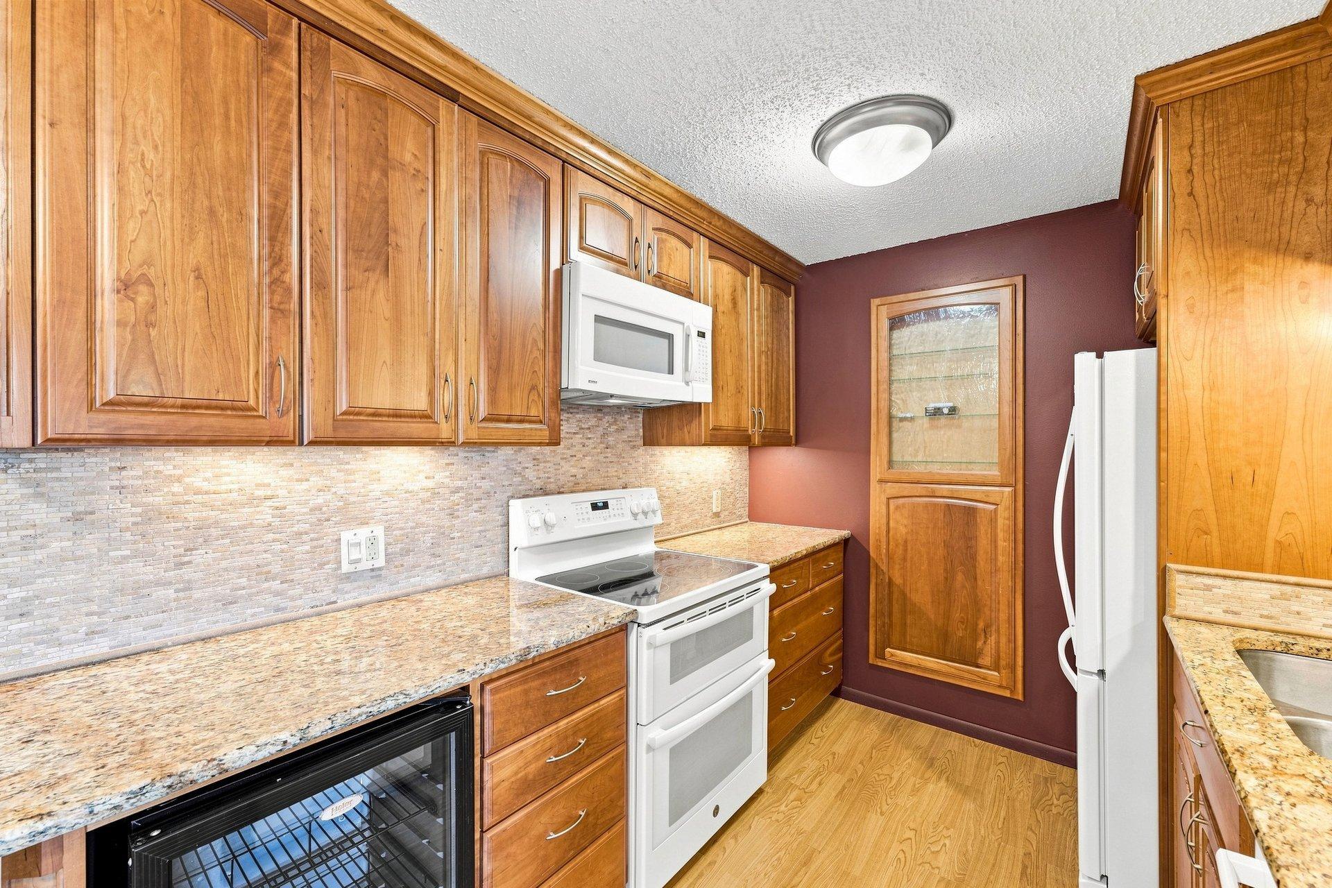 View of Residential at 14630 Garrett Avenue #613, Apple Valley MN 55124, Apple Valley (10 of 37) - Mike Wilen | Minnesota Team Real Estate