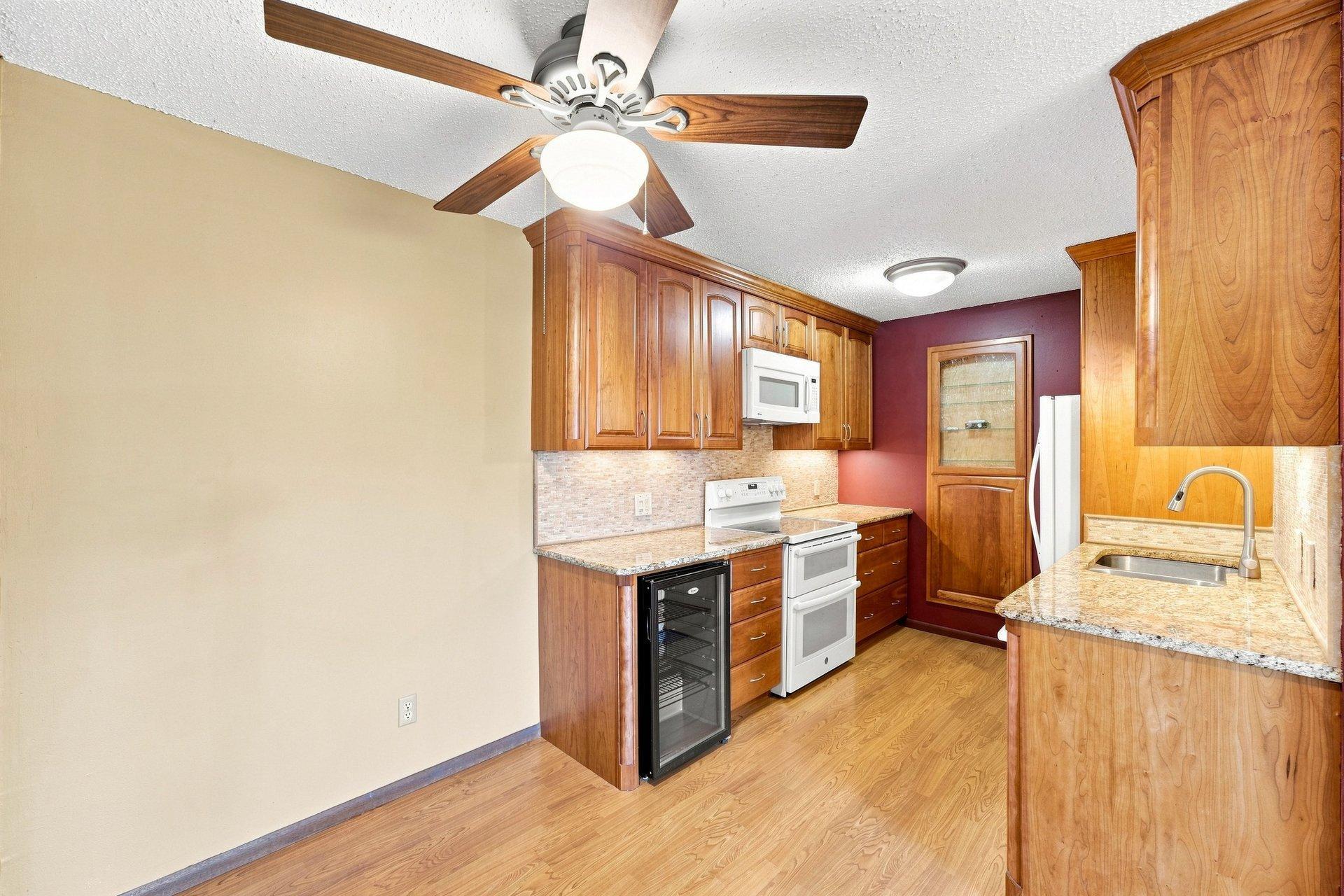 View of Residential at 14630 Garrett Avenue #613, Apple Valley MN 55124, Apple Valley (9 of 37) - Mike Wilen | Minnesota Team Real Estate