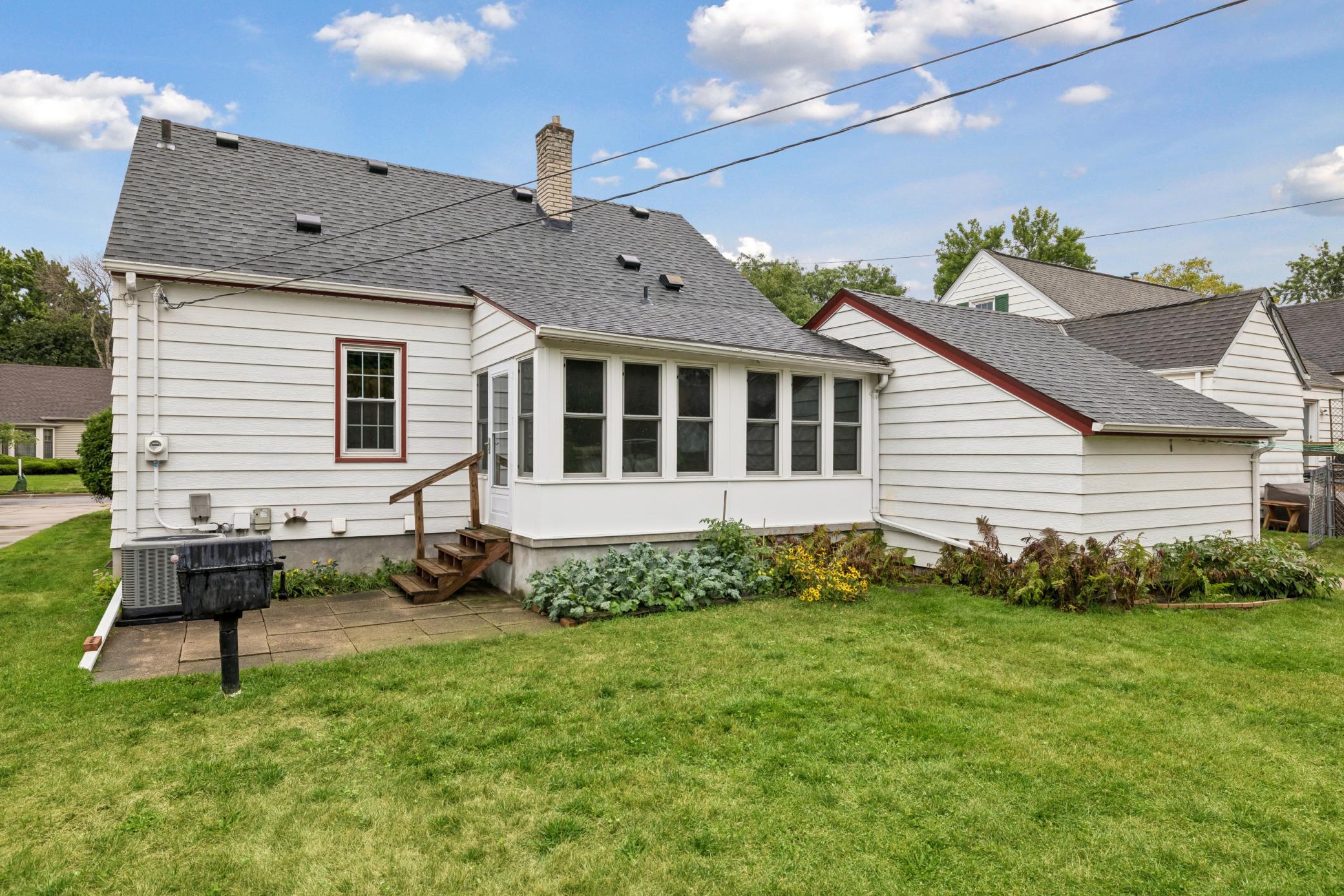 View of Residential at 4064 Xenwood Avenue, Saint Louis Park MN 55416, Saint Louis Park (31 of 34) - Mike Wilen | Minnesota Team Real Estate