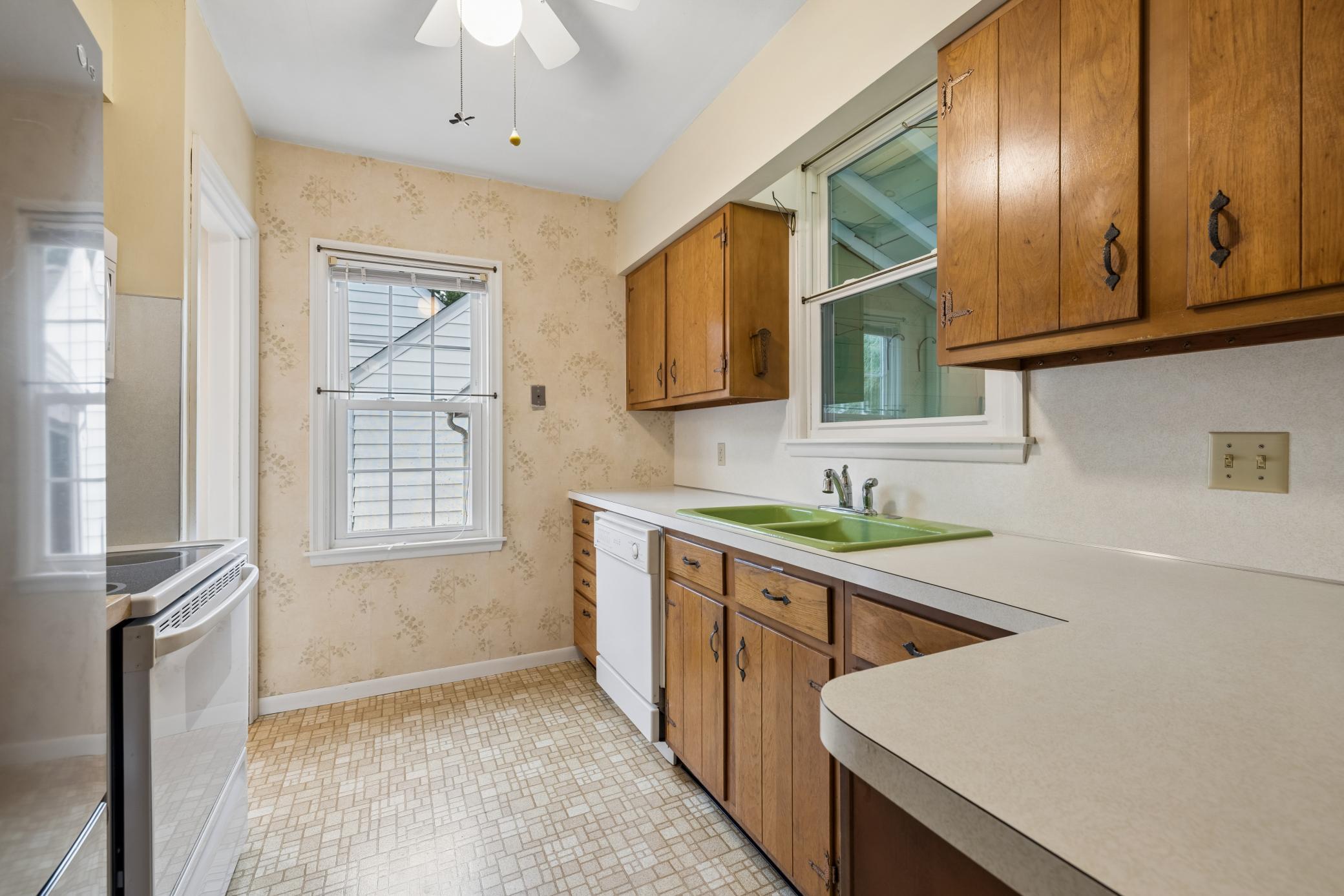 View of Residential at 4064 Xenwood Avenue, Saint Louis Park MN 55416, Saint Louis Park (10 of 34) - Mike Wilen | Minnesota Team Real Estate
