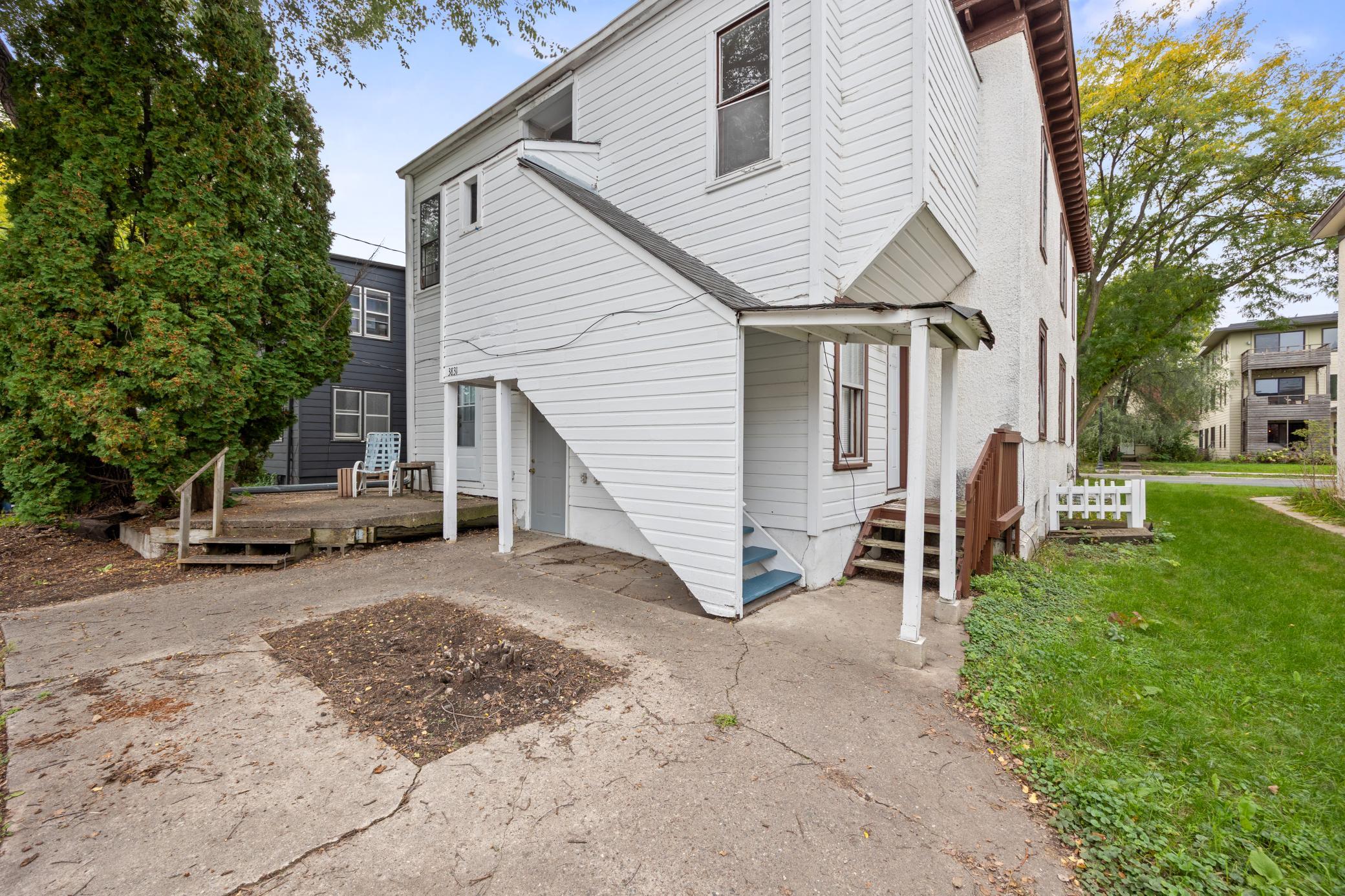 View of Residential Income at 3831 Grand Avenue, Minneapolis MN 55409, Minneapolis (31 of 37) - Mike Wilen | Minnesota Team Real Estate