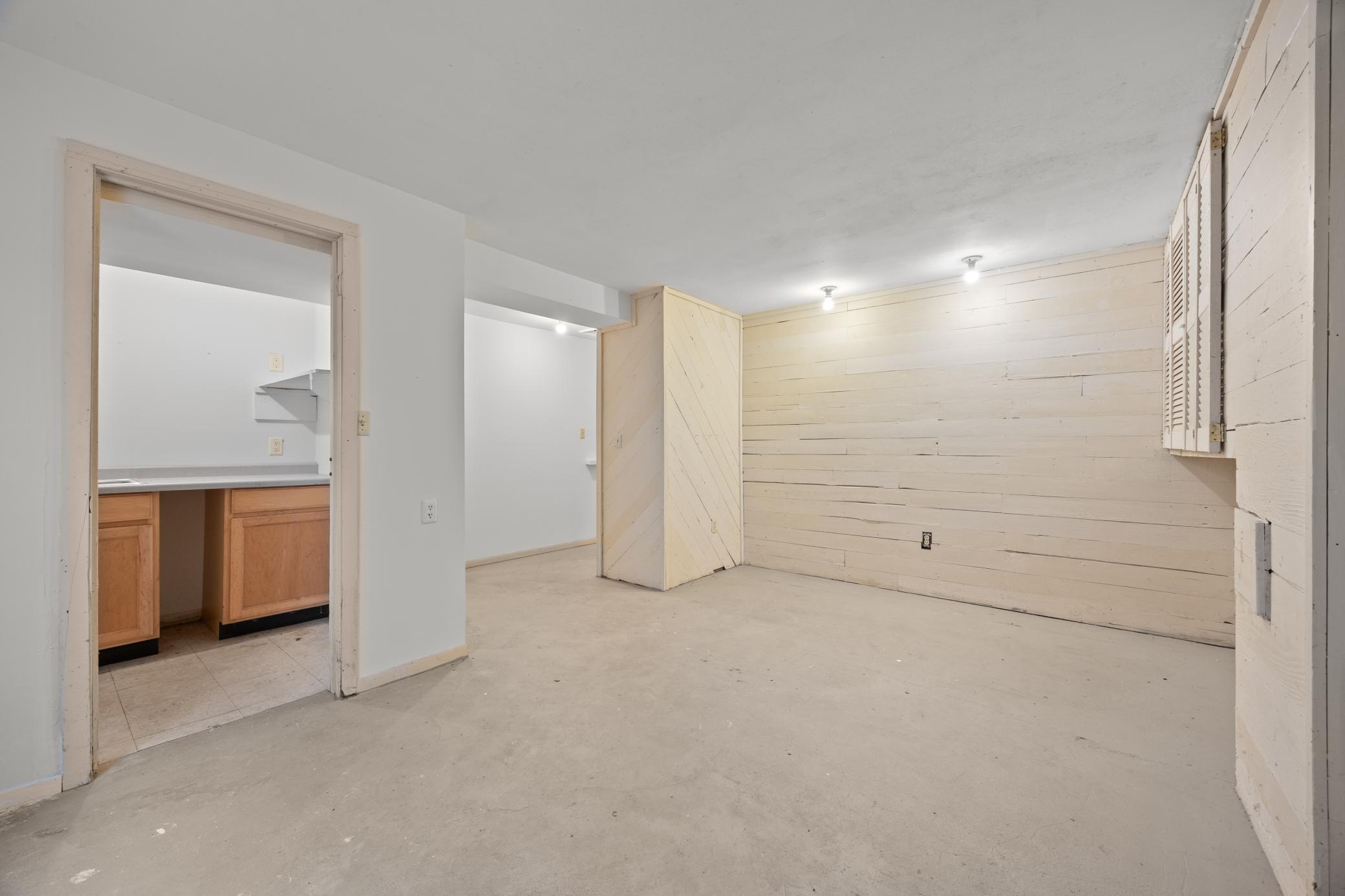 View of Residential Income at 3831 Grand Avenue, Minneapolis MN 55409, Minneapolis (24 of 37) - Mike Wilen | Minnesota Team Real Estate