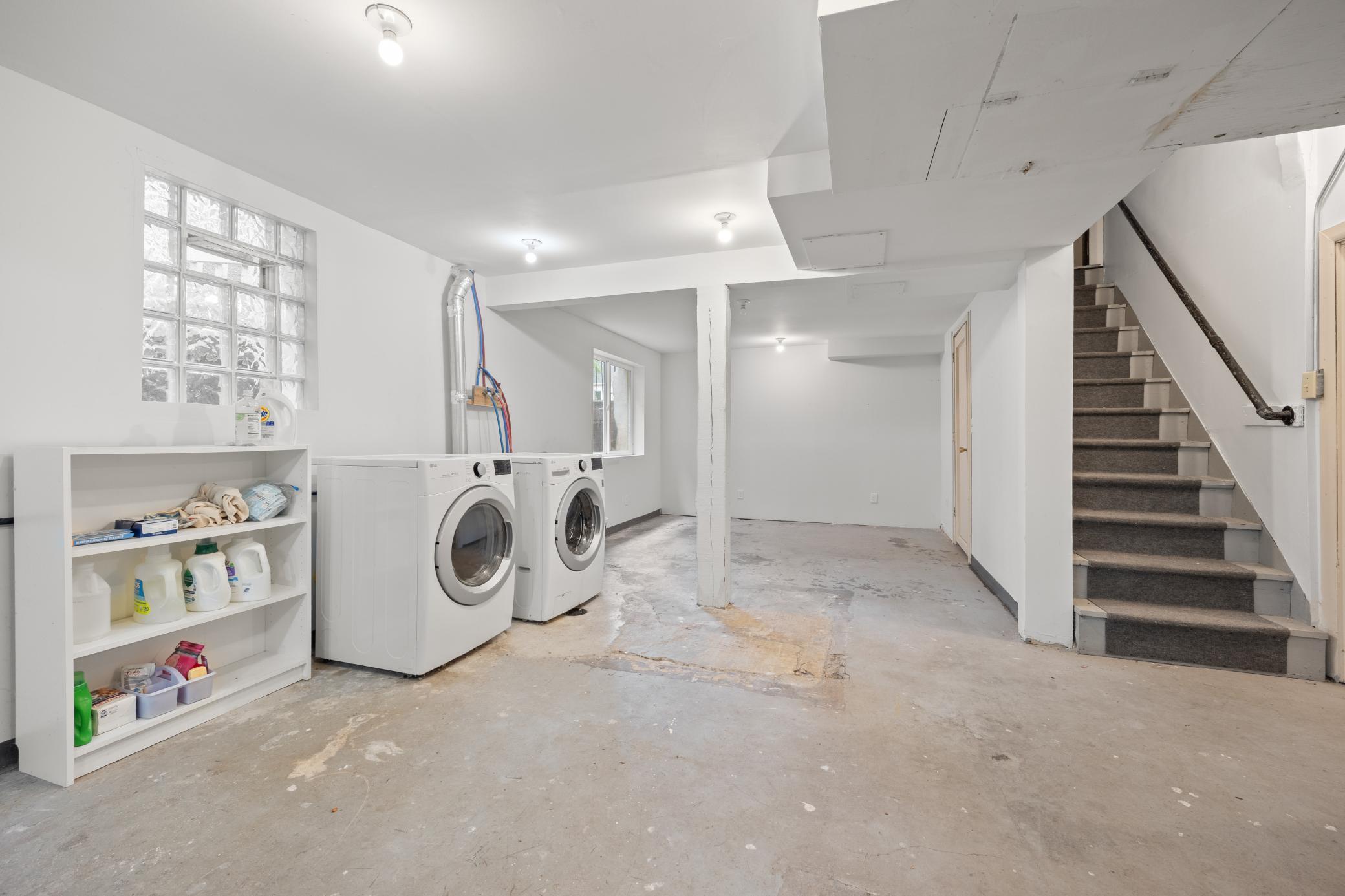 View of Residential Income at 3831 Grand Avenue, Minneapolis MN 55409, Minneapolis (21 of 37) - Mike Wilen | Minnesota Team Real Estate
