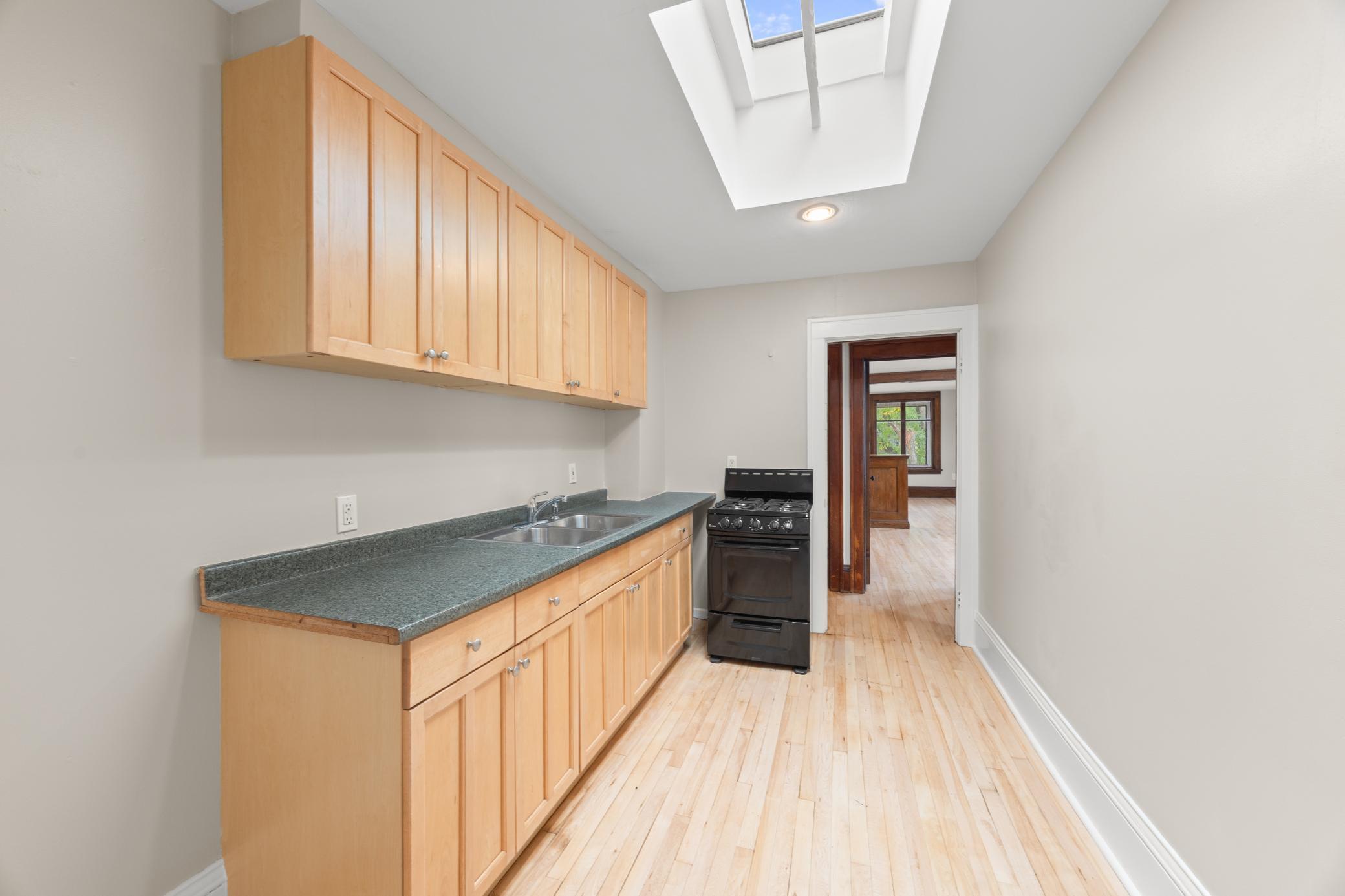 View of Residential Income at 3831 Grand Avenue, Minneapolis MN 55409, Minneapolis (16 of 37) - Mike Wilen | Minnesota Team Real Estate