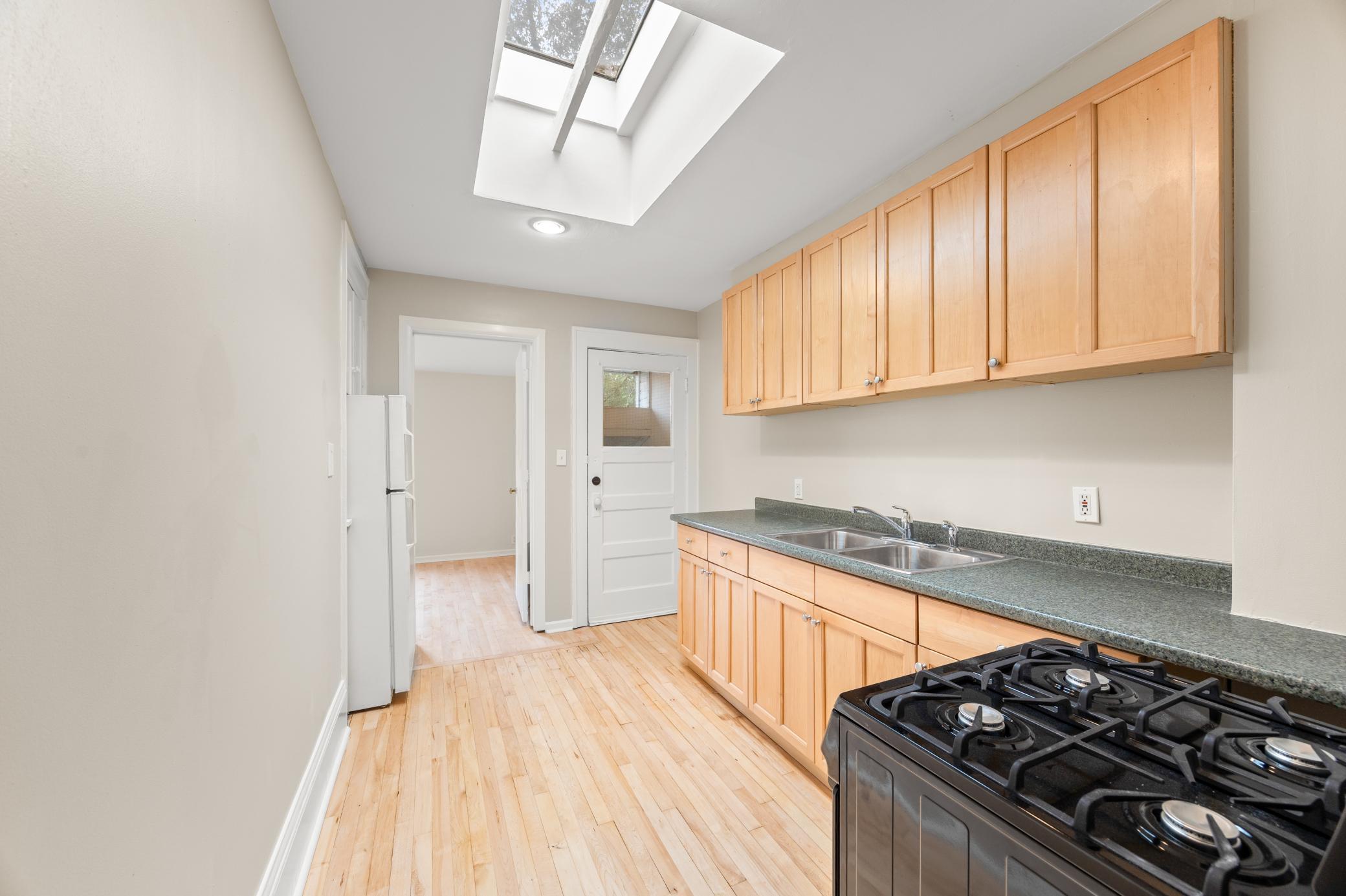 View of Residential Income at 3831 Grand Avenue, Minneapolis MN 55409, Minneapolis (14 of 37) - Mike Wilen | Minnesota Team Real Estate