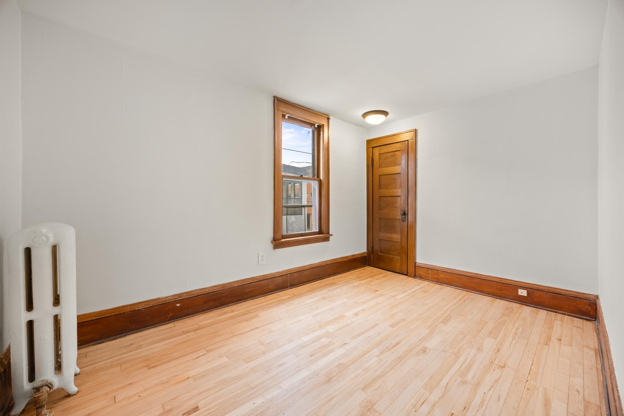 View of Residential Income at 3831 Grand Avenue, Minneapolis MN 55409, Minneapolis (12 of 37) - Mike Wilen | Minnesota Team Real Estate