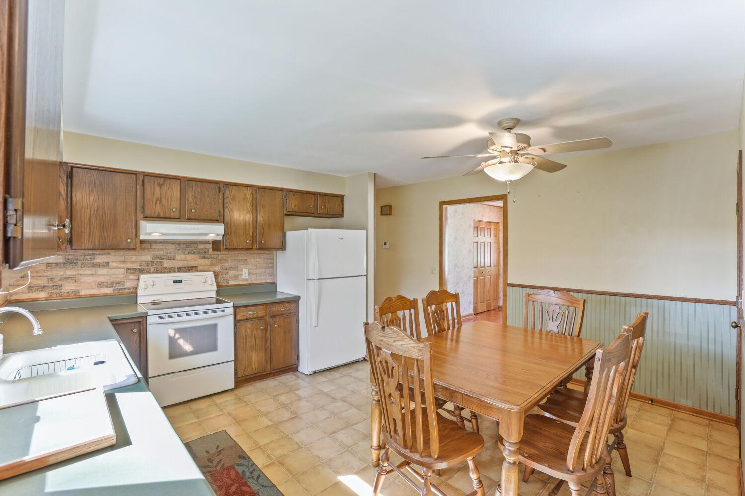 View of Residential at 108 18th Avenue, South Saint Paul MN 55075, South Saint Paul (13 of 28) - Mike Wilen | Minnesota Team Real Estate