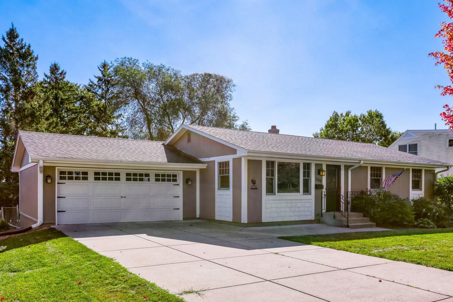 View of Residential at 108 18th Avenue, South Saint Paul MN 55075, South Saint Paul (2 of 28) - Mike Wilen | Minnesota Team Real Estate