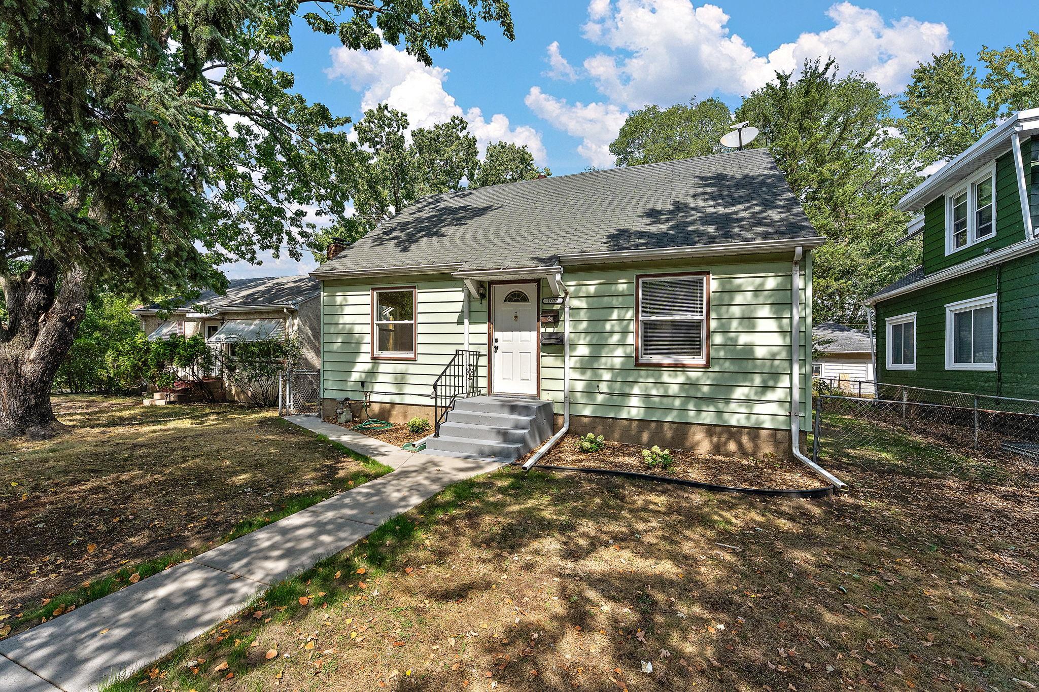 View of Single Family at 1077 Blair Avenue, Saint Paul - Mike Wilen | Minnesota Team Real Estate