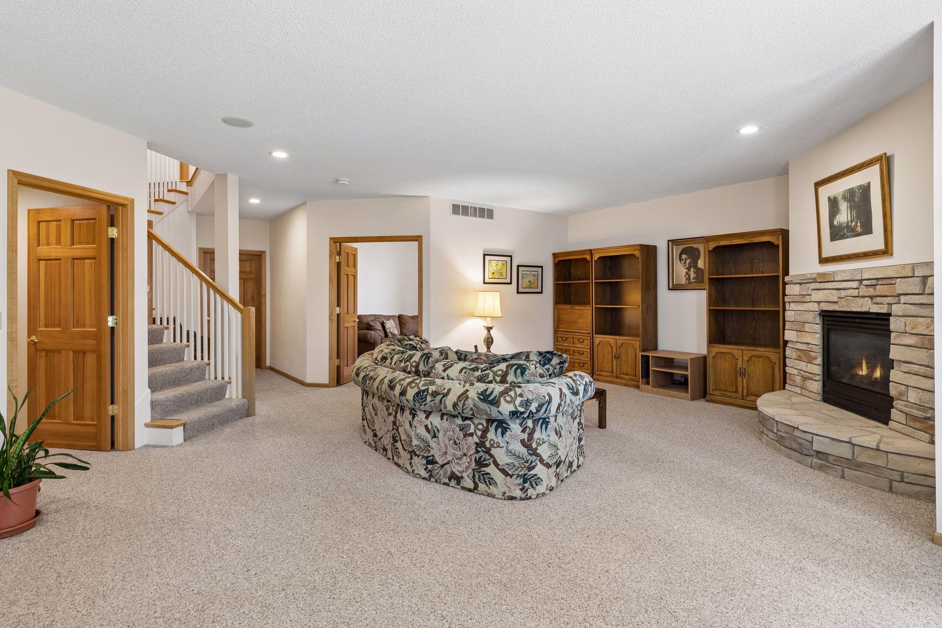 View of Residential at 5329 Ashcroft Road, Minnetonka MN 55345, Minnetonka (29 of 38) - Mike Wilen | Minnesota Team Real Estate
