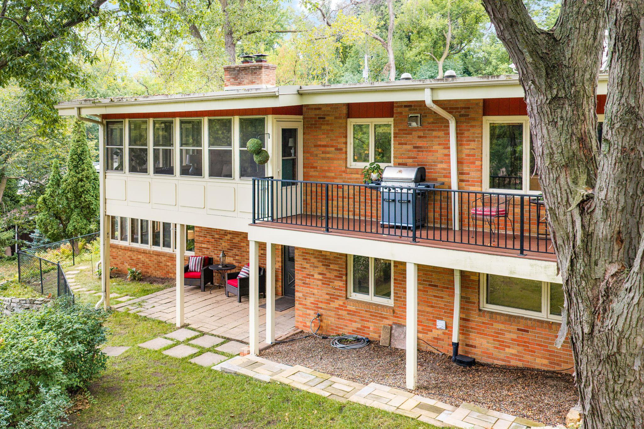View of Residential at 2212 Mary Hills Drive, Golden Valley MN 55422, Golden Valley (104 of 123) - Mike Wilen | Minnesota Team Real Estate
