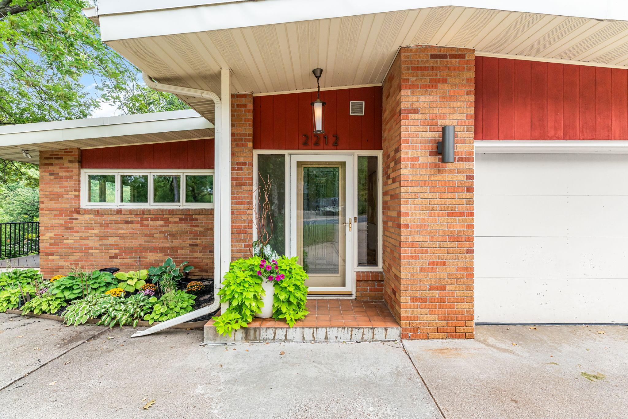 View of Residential at 2212 Mary Hills Drive, Golden Valley MN 55422, Golden Valley (5 of 123) - Mike Wilen | Minnesota Team Real Estate