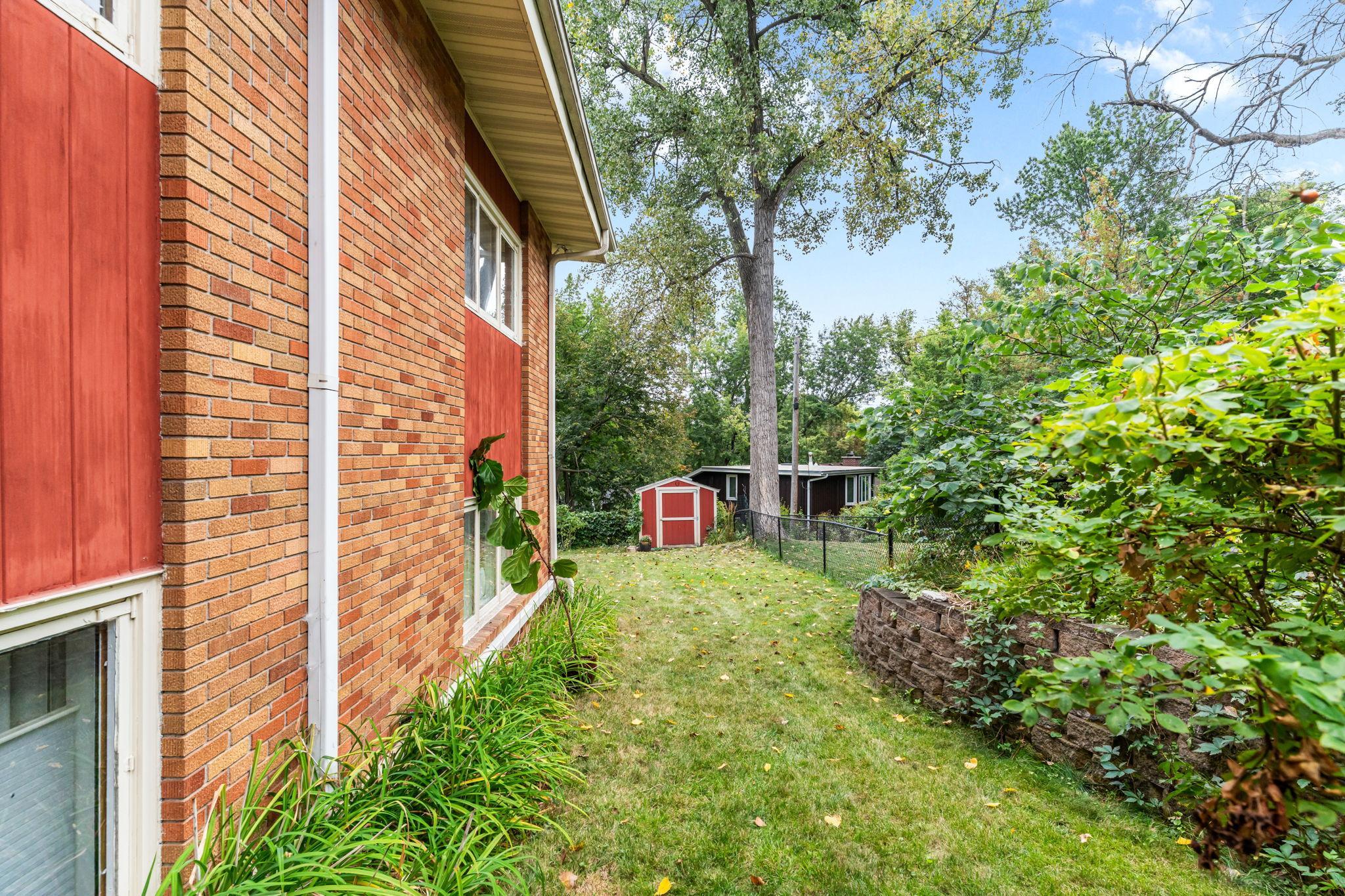 View of Residential at 2212 Mary Hills Drive, Golden Valley MN 55422, Golden Valley (111 of 123) - Mike Wilen | Minnesota Team Real Estate
