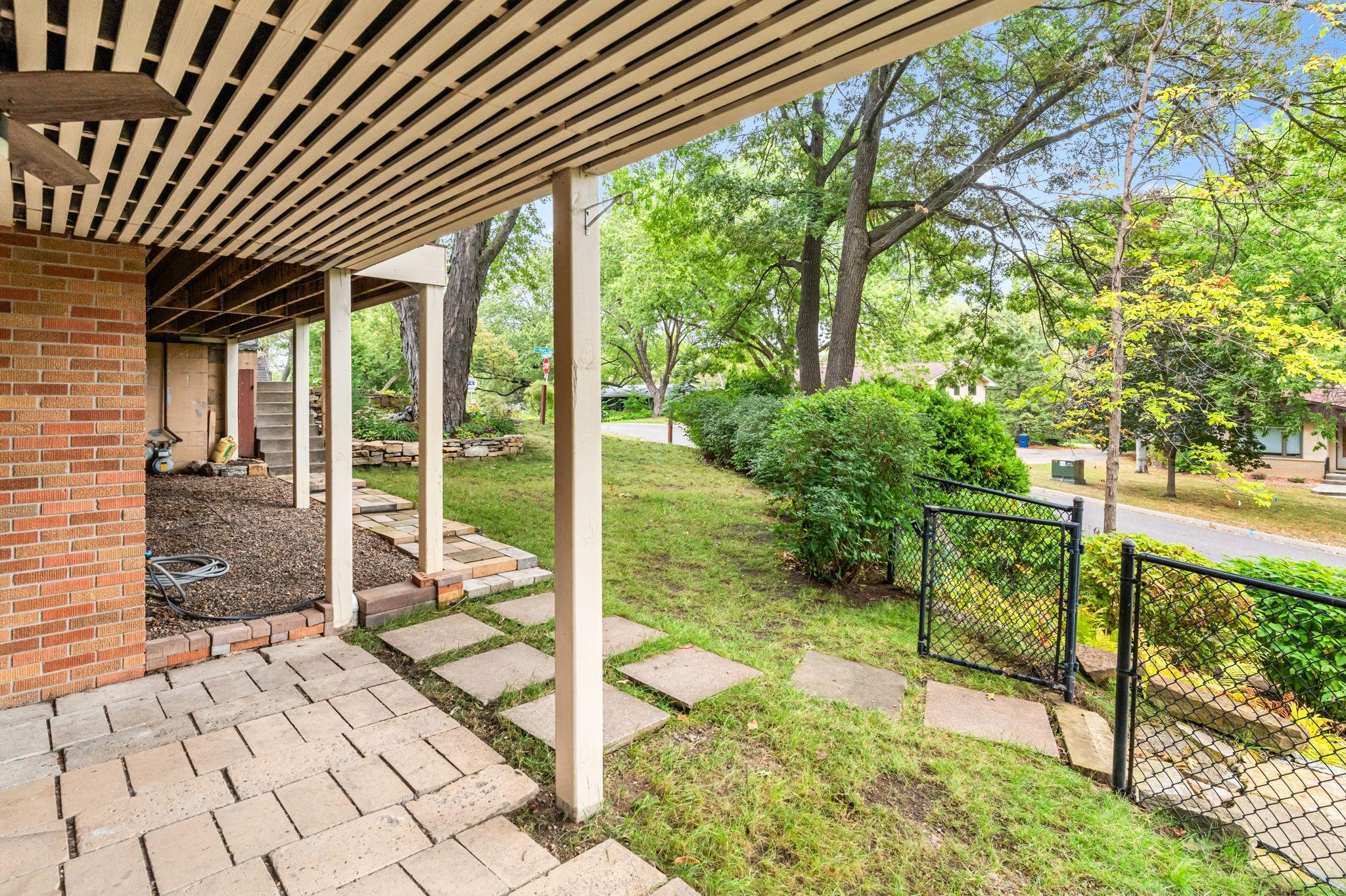 View of Residential at 2212 Mary Hills Drive, Golden Valley MN 55422, Golden Valley (106 of 123) - Mike Wilen | Minnesota Team Real Estate
