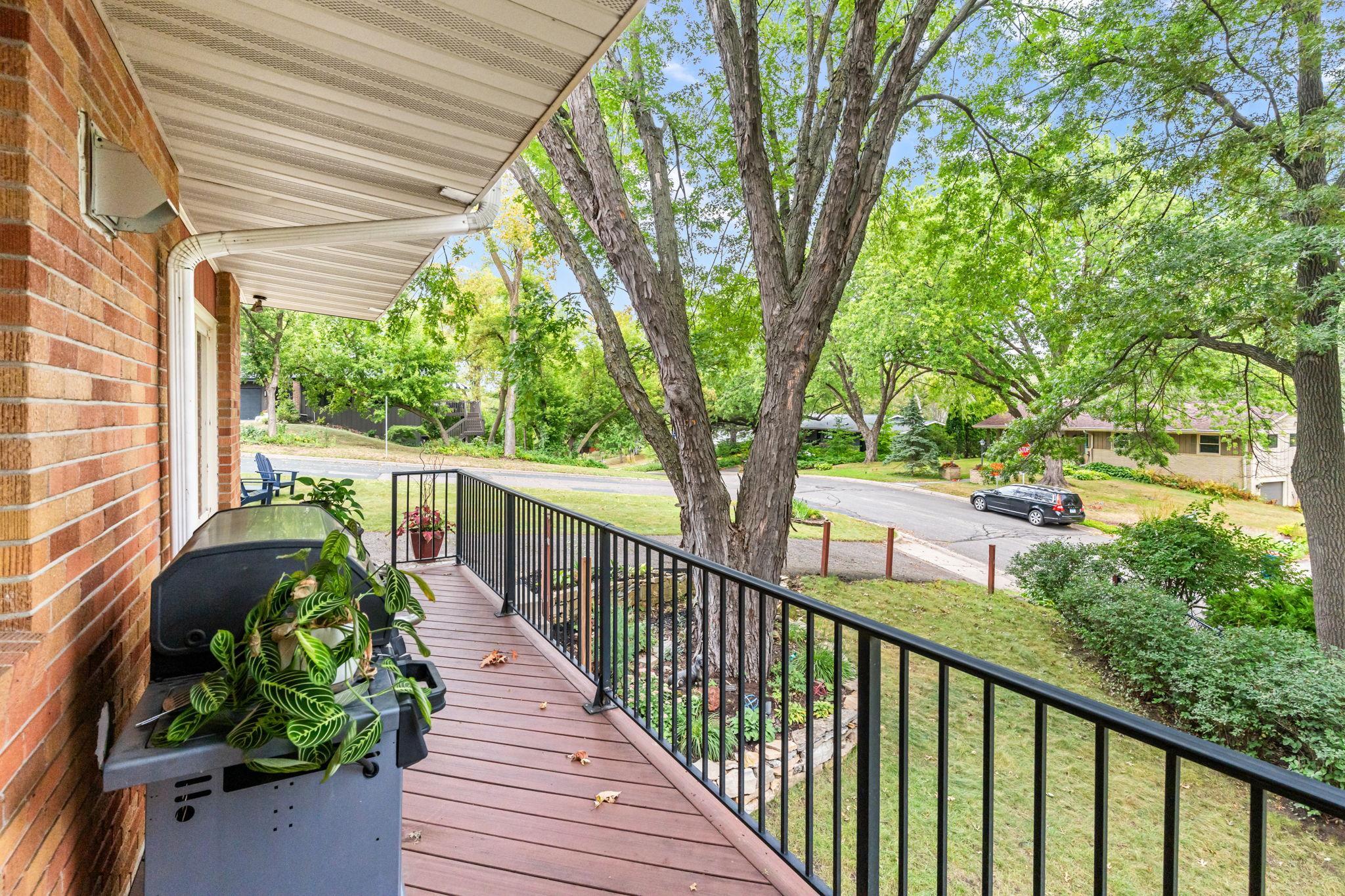 View of Residential at 2212 Mary Hills Drive, Golden Valley MN 55422, Golden Valley (89 of 123) - Mike Wilen | Minnesota Team Real Estate