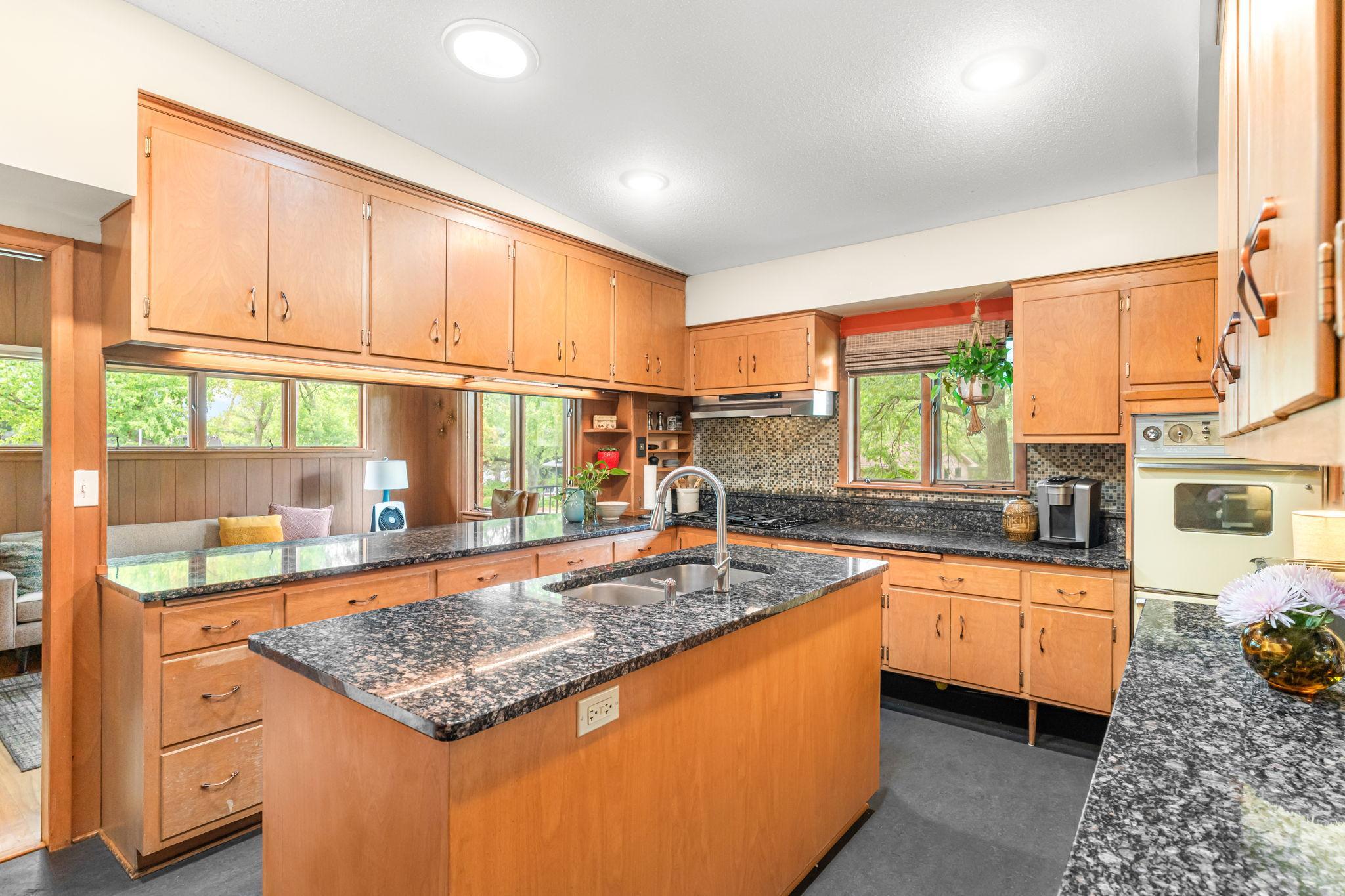 View of Residential at 2212 Mary Hills Drive, Golden Valley MN 55422, Golden Valley (36 of 123) - Mike Wilen | Minnesota Team Real Estate