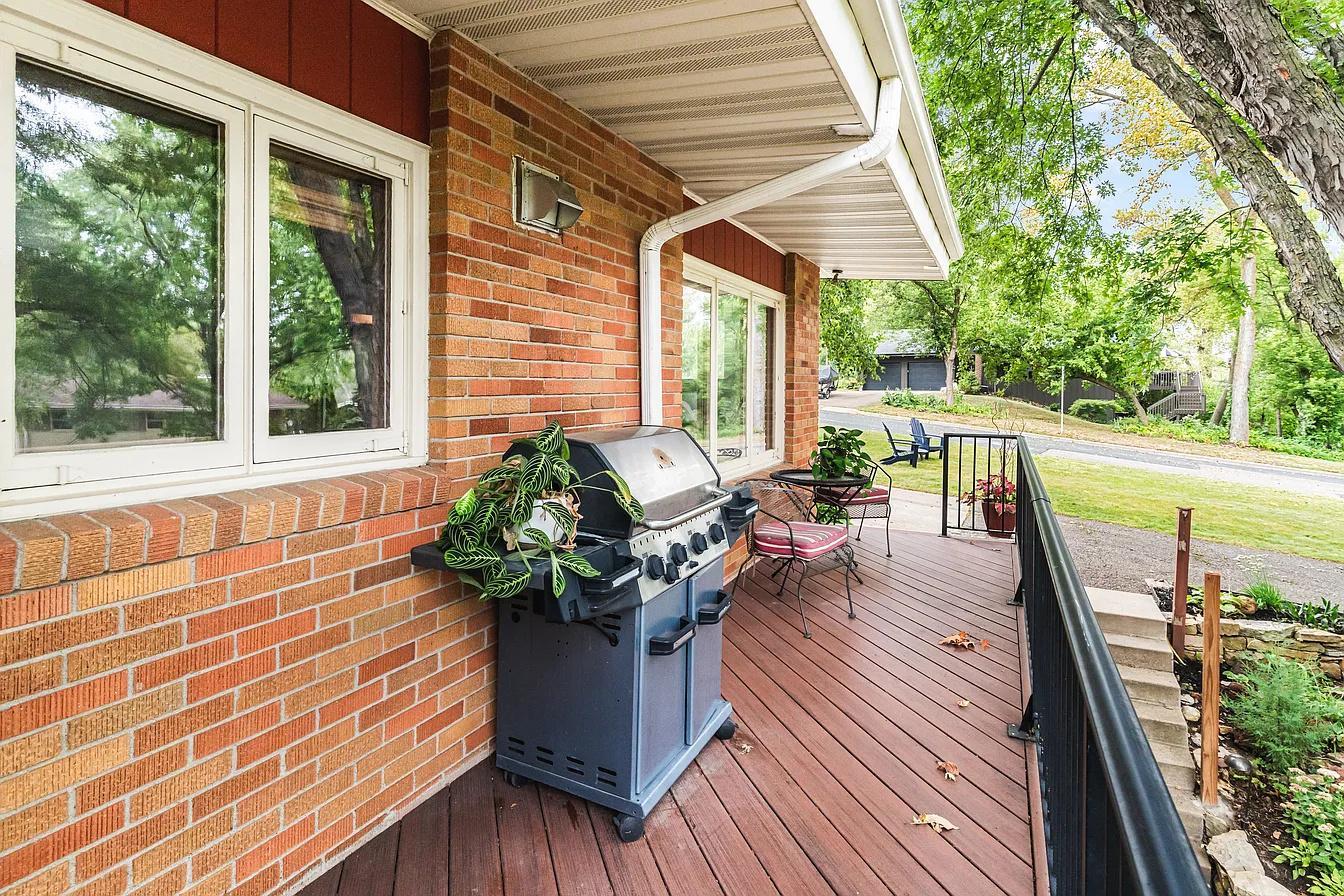 View of Residential at 2212 Mary Hills Drive, Golden Valley MN 55422, Golden Valley (42 of 57) - Mike Wilen | Minnesota Team Real Estate