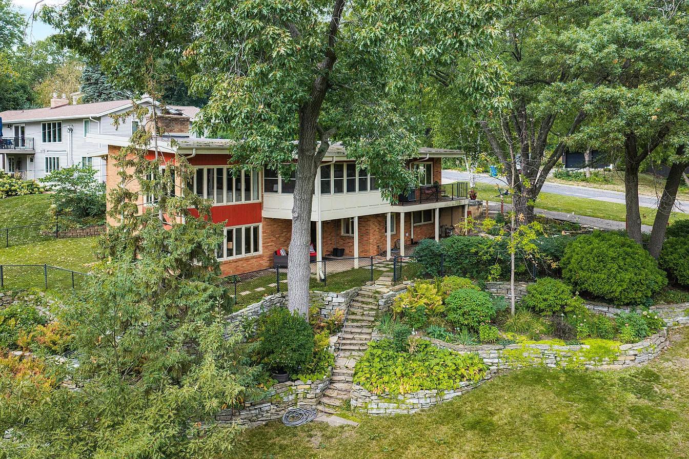 View of Residential at 2212 Mary Hills Drive, Golden Valley MN 55422, Golden Valley (50 of 123) - Mike Wilen | Minnesota Team Real Estate