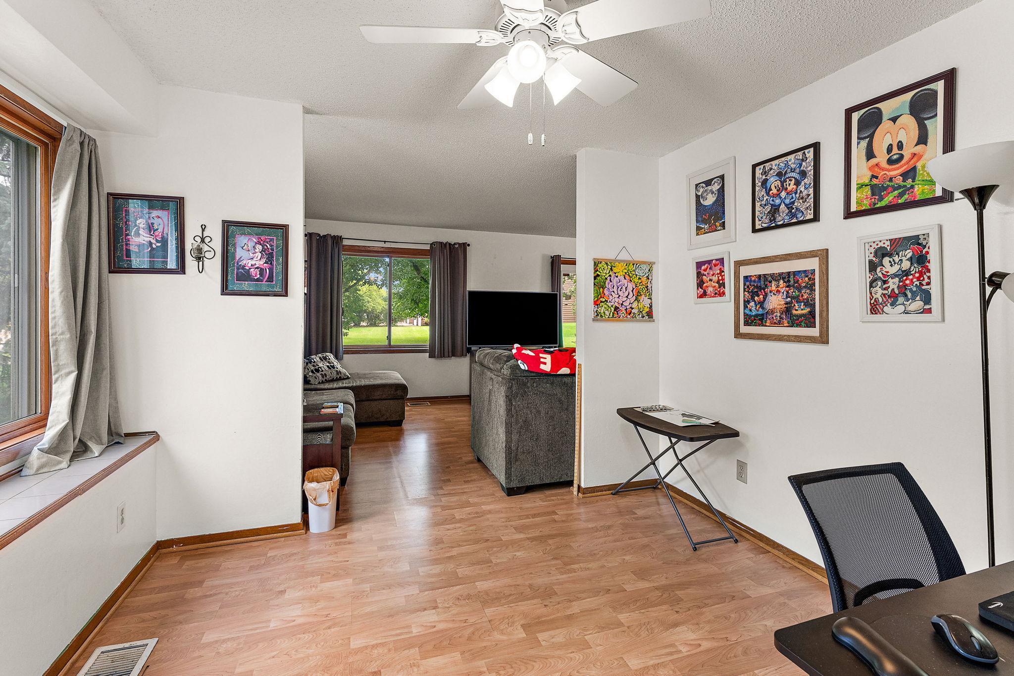 View of Residential at 2460 Crestwood Drive, North Saint Paul MN 55109, North Saint Paul (8 of 34) - Mike Wilen | Minnesota Team Real Estate