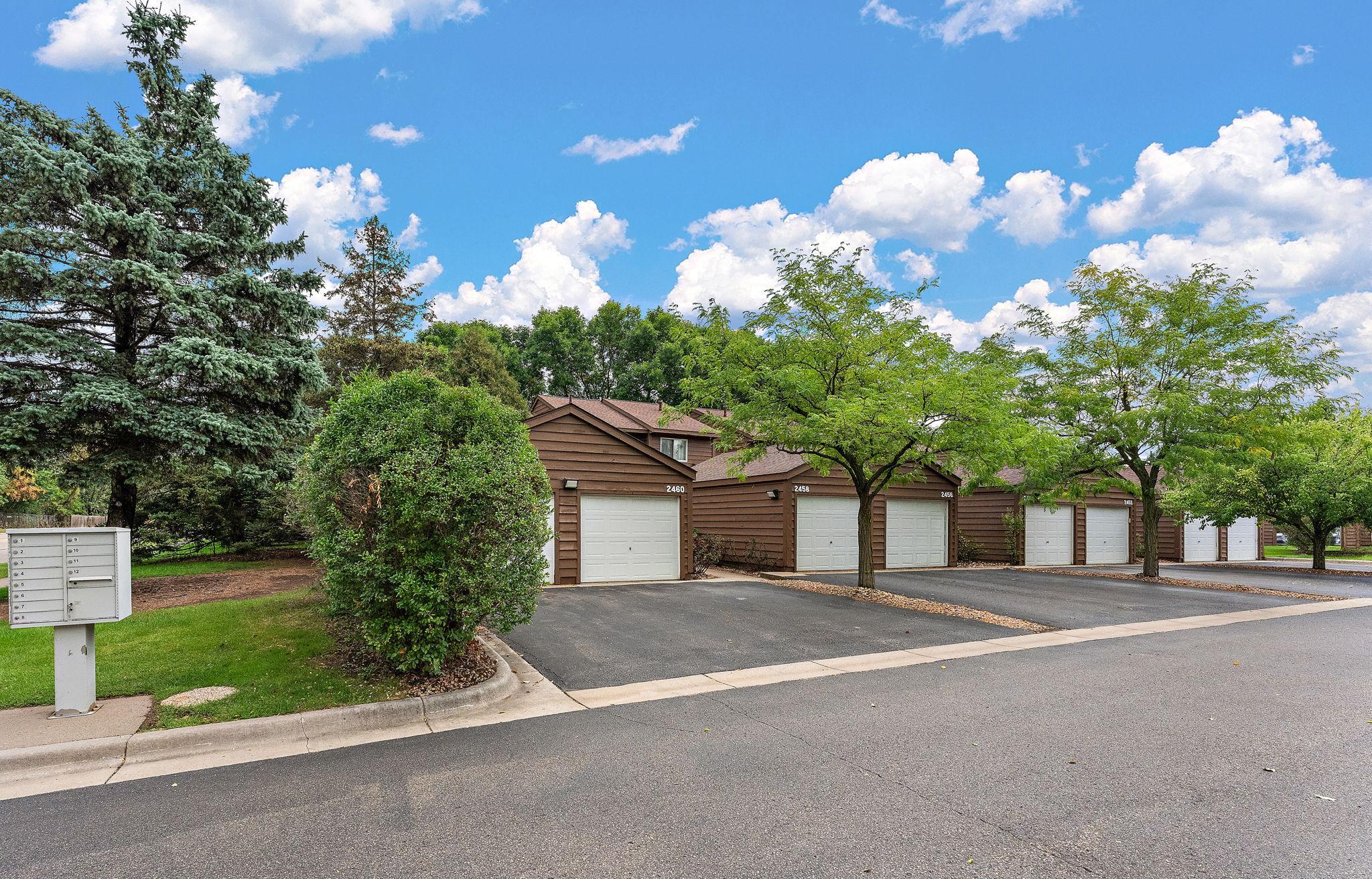 View of Residential at 2460 Crestwood Drive, North Saint Paul MN 55109, North Saint Paul (33 of 34) - Mike Wilen | Minnesota Team Real Estate