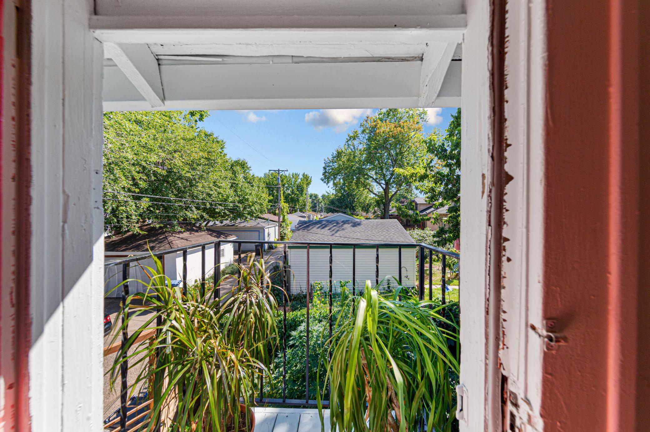 View of Residential at 1009 42nd Street, Minneapolis MN 55407, Minneapolis (23 of 33) - Mike Wilen | Minnesota Team Real Estate