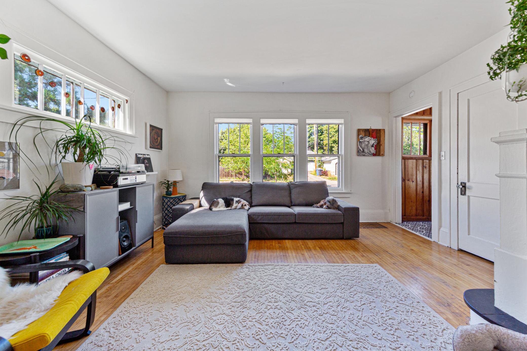 View of Residential at 1009 42nd Street, Minneapolis MN 55407, Minneapolis (12 of 33) - Mike Wilen | Minnesota Team Real Estate