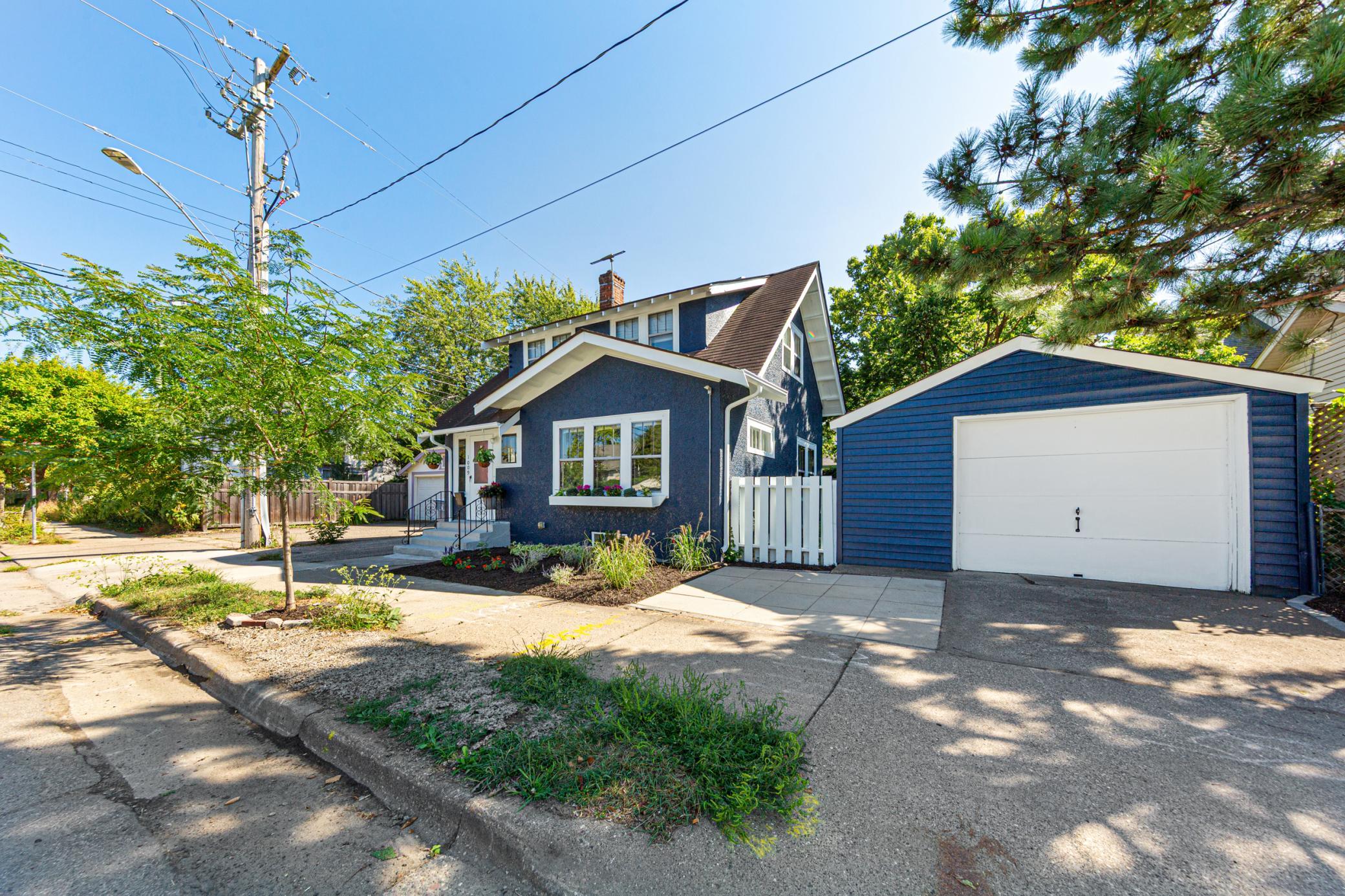 View of Residential at 1009 42nd Street, Minneapolis MN 55407, Minneapolis (4 of 33) - Mike Wilen | Minnesota Team Real Estate
