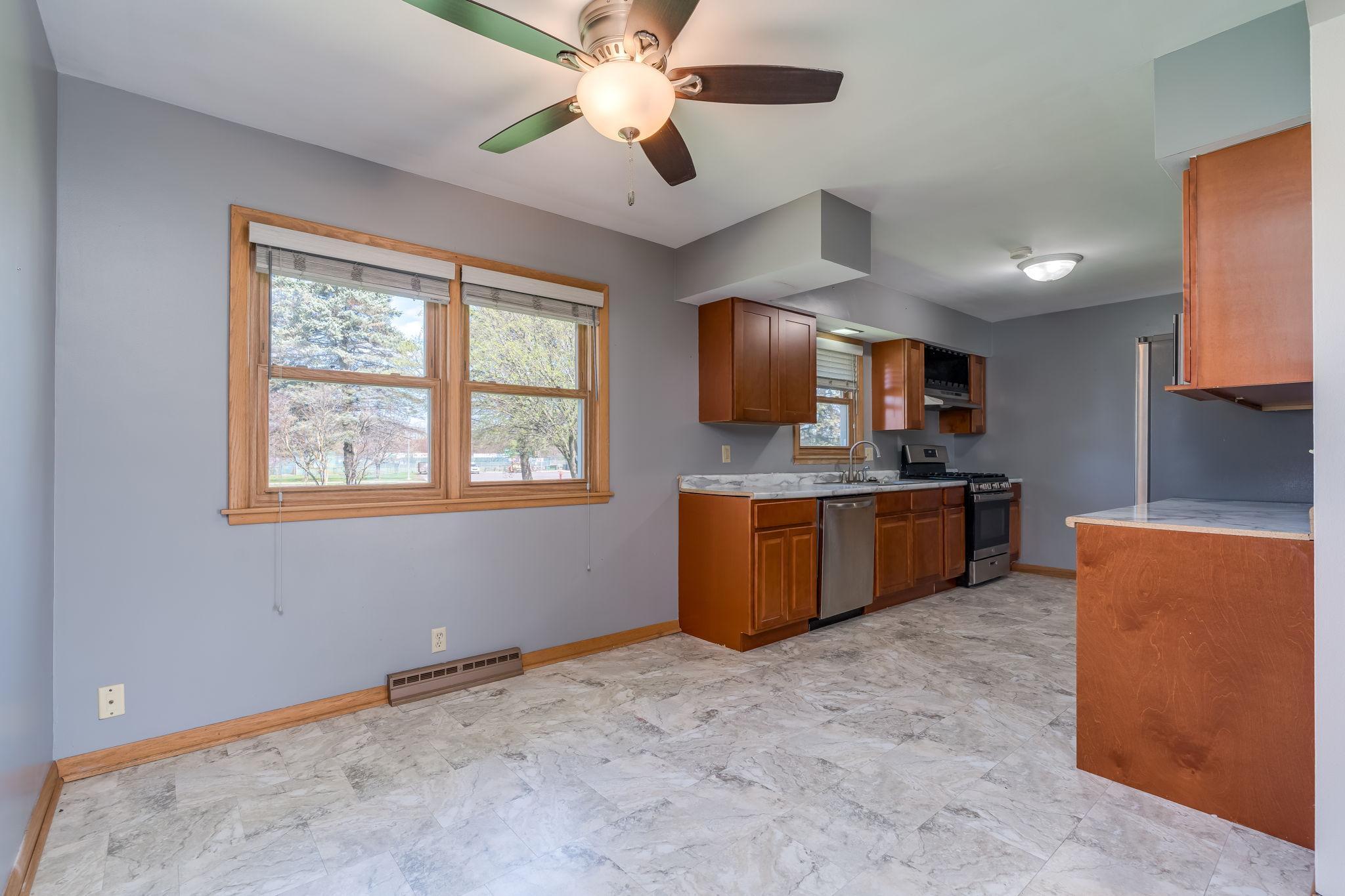 View of Residential at 209 Hillcrest Way, Le Sueur MN 56058, Le Sueur (7 of 30) - Mike Wilen | Minnesota Team Real Estate