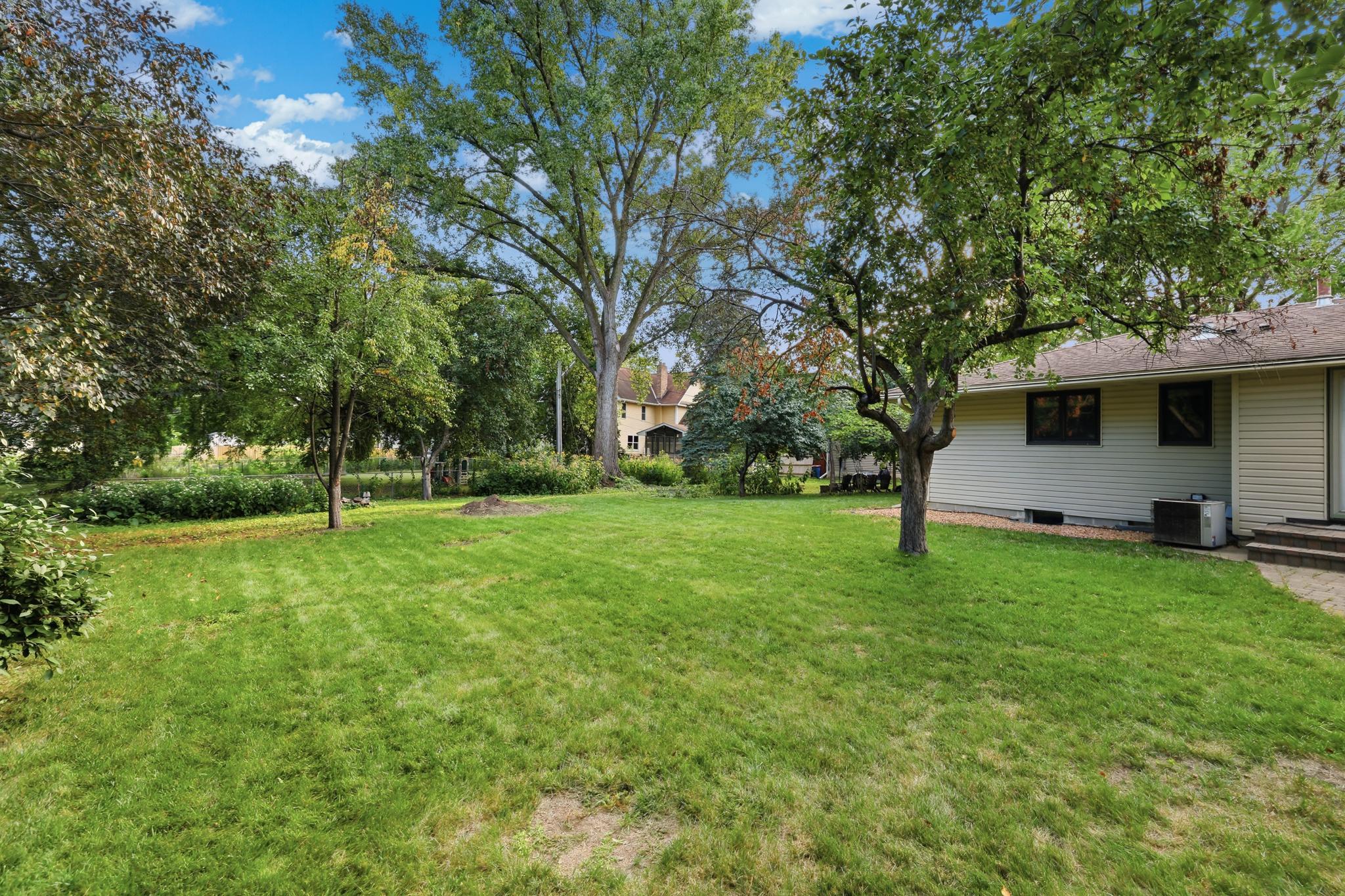 View of Residential at 10133 Johnson Circle, Bloomington MN 55437, Bloomington (28 of 29) - Mike Wilen | Minnesota Team Real Estate