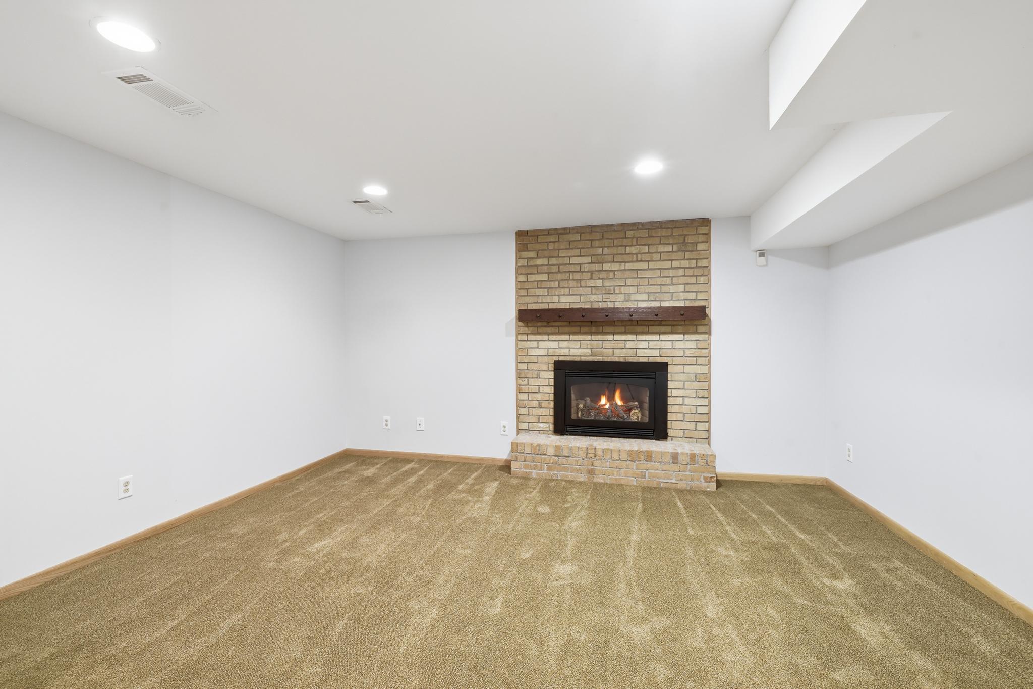 View of Residential at 10133 Johnson Circle, Bloomington MN 55437, Bloomington (19 of 29) - Mike Wilen | Minnesota Team Real Estate