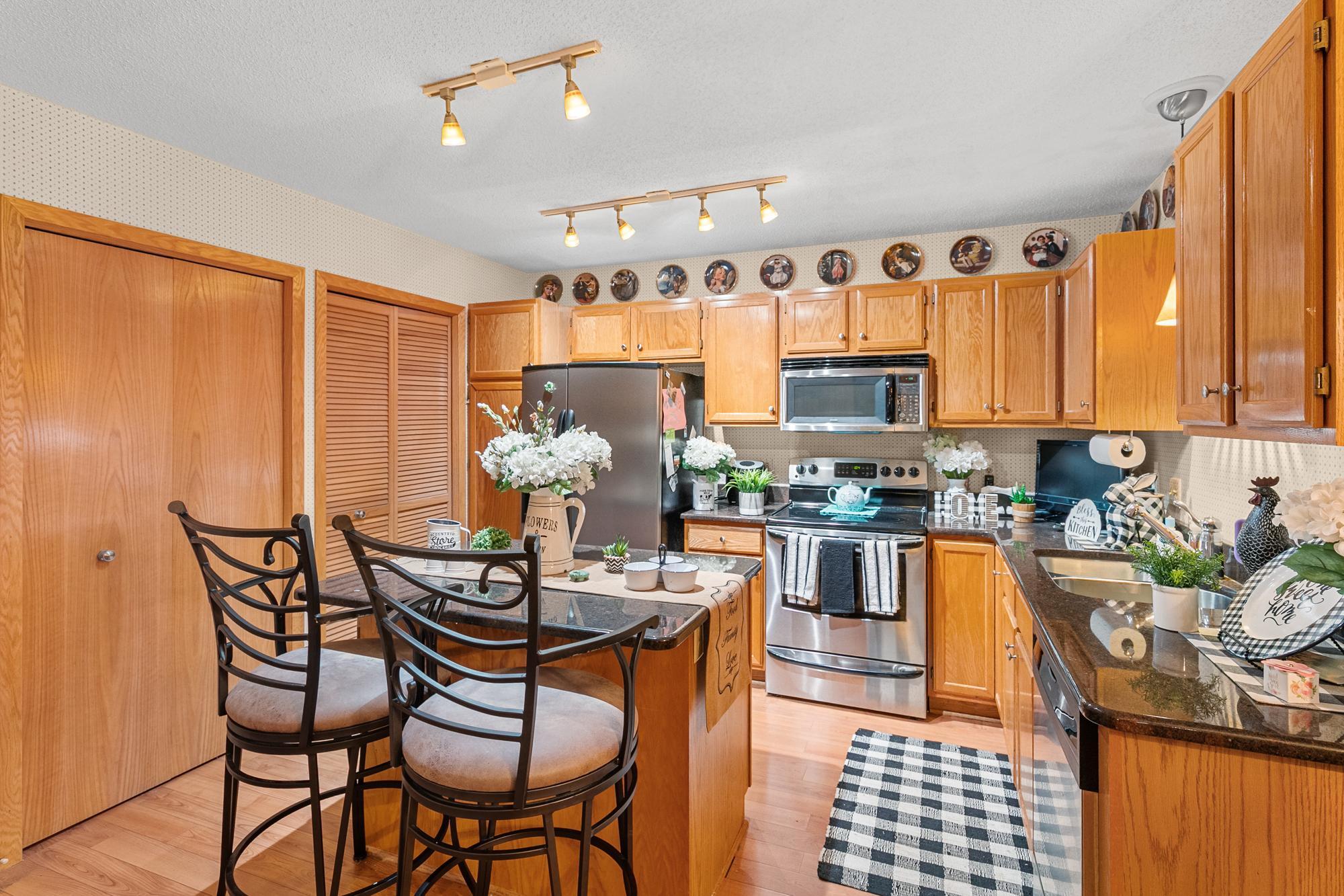 View of Residential at 15202 Greenhaven Way, Burnsville MN 55306, Burnsville (10 of 17) - Mike Wilen | Minnesota Team Real Estate